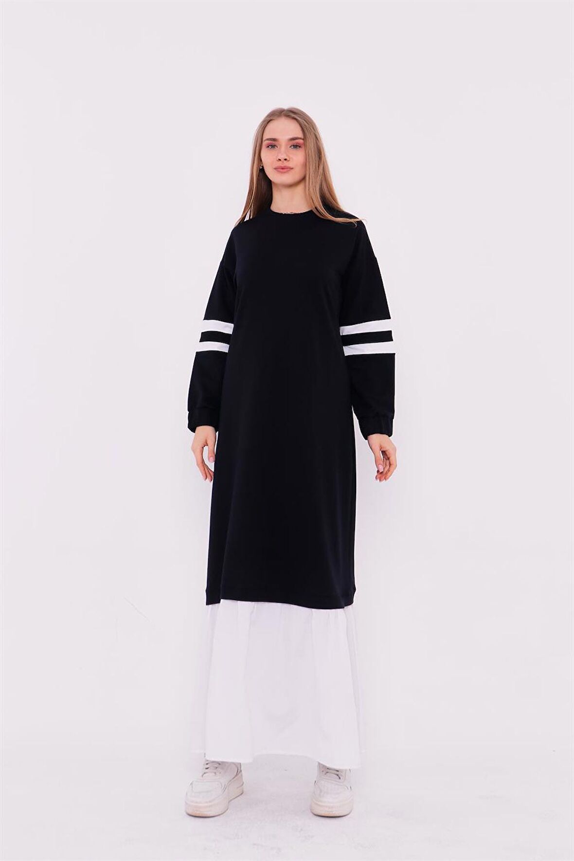 Gupse Kolları Şeritli Eteği Detaylı Spor Elbise - 71079 - Lacivert