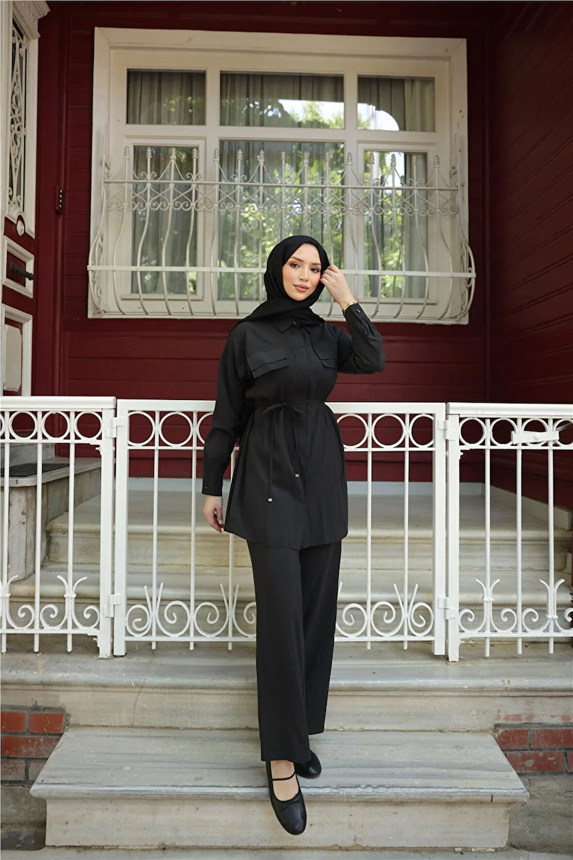 Gömlek Yaka Belden Bağcıklı Kısa Tunik İkili Tesettür Eşofman Takımı - (38-46) - 71299 - Siyah