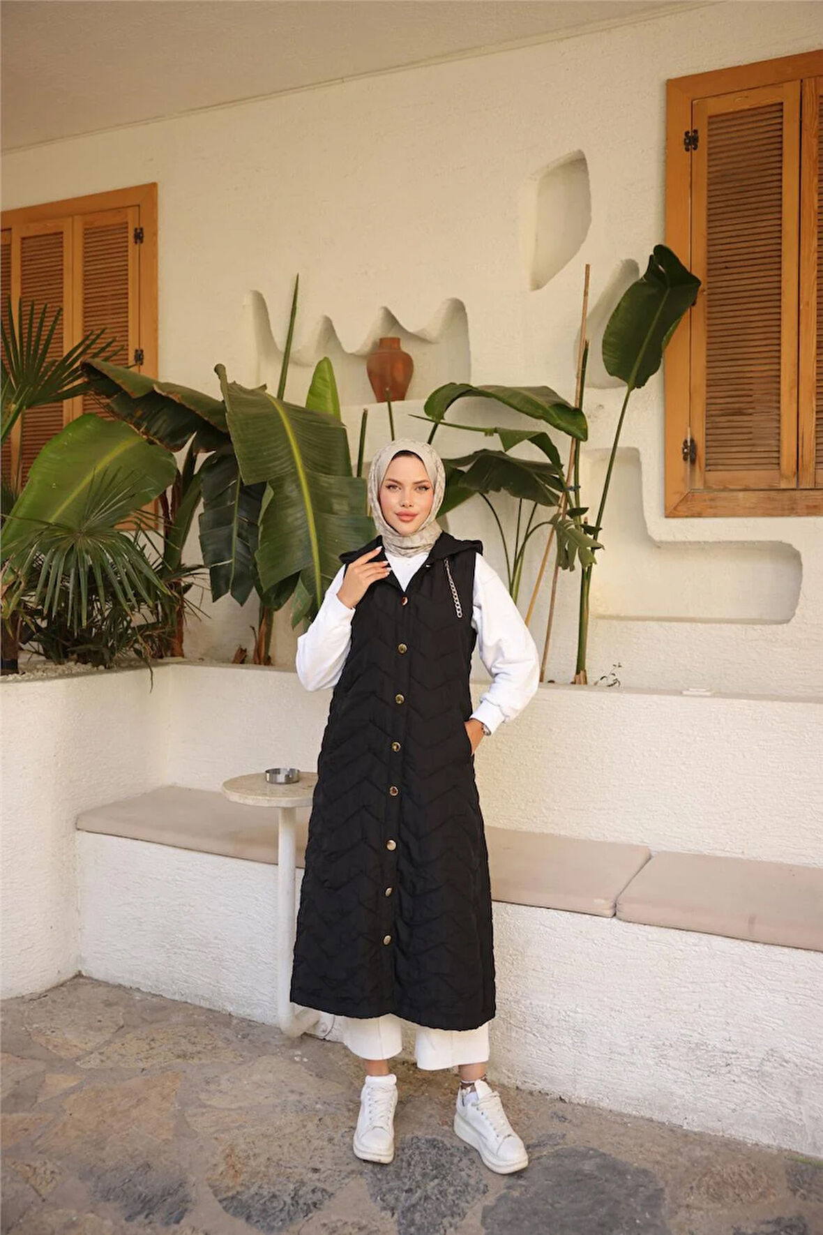 Kapşonlu Çıtçıtlı Kolsuz Cepli Kapitone Uzun Yelek - (38-46) - 71310 - Siyah