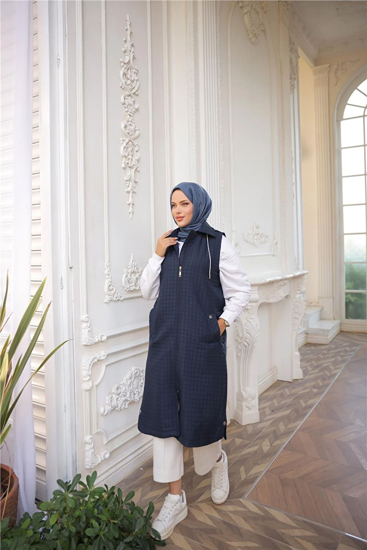 Kapşonlu Fermuarlı Kolsuz Yandan Cepli Kapitone Yelek - (38-46) - 71311 - Lacivert