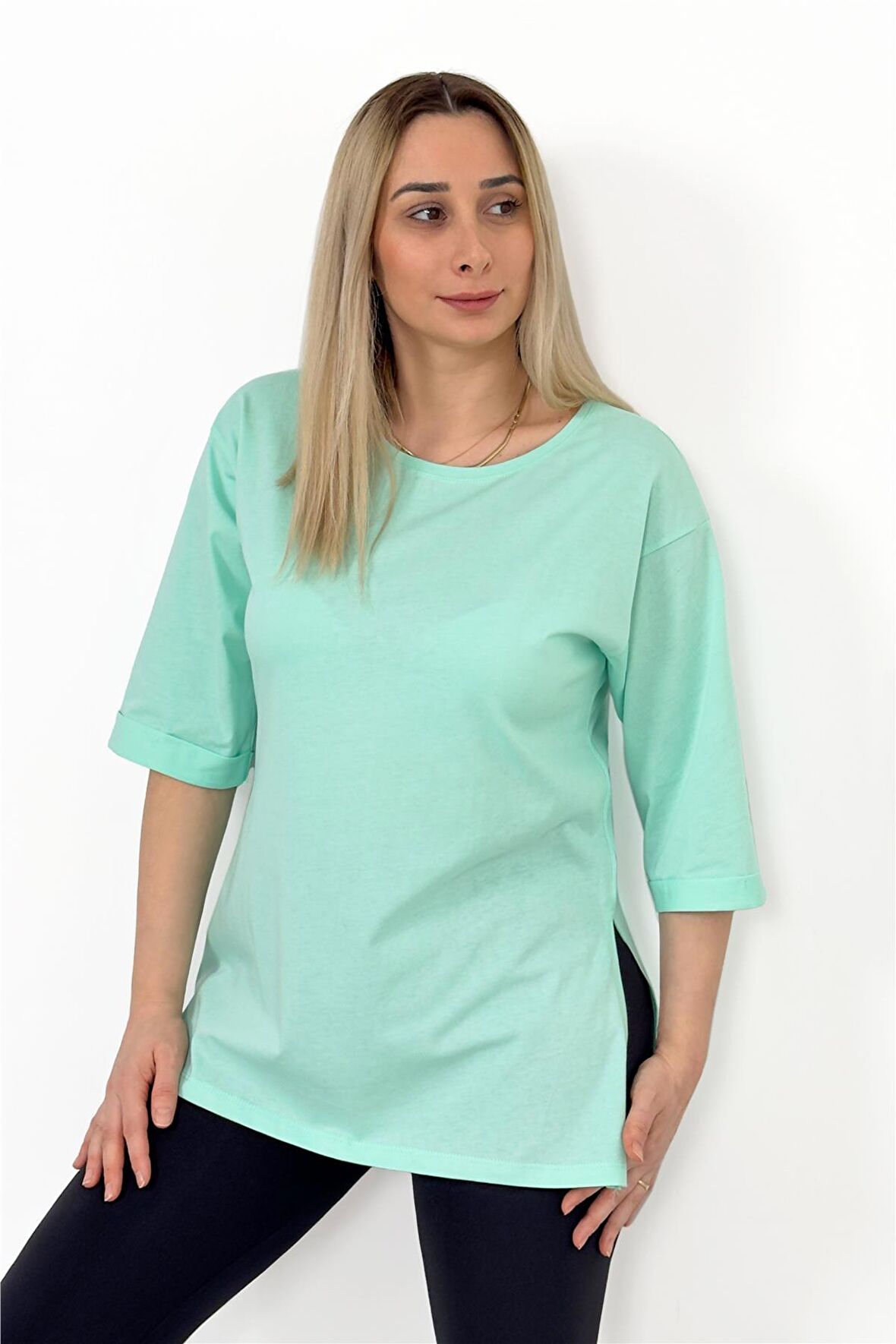 Uzun Yanı Yırtmaçlı Oversize Düz Basic Bisiklet Yaka Mint Yeşil Tshirt