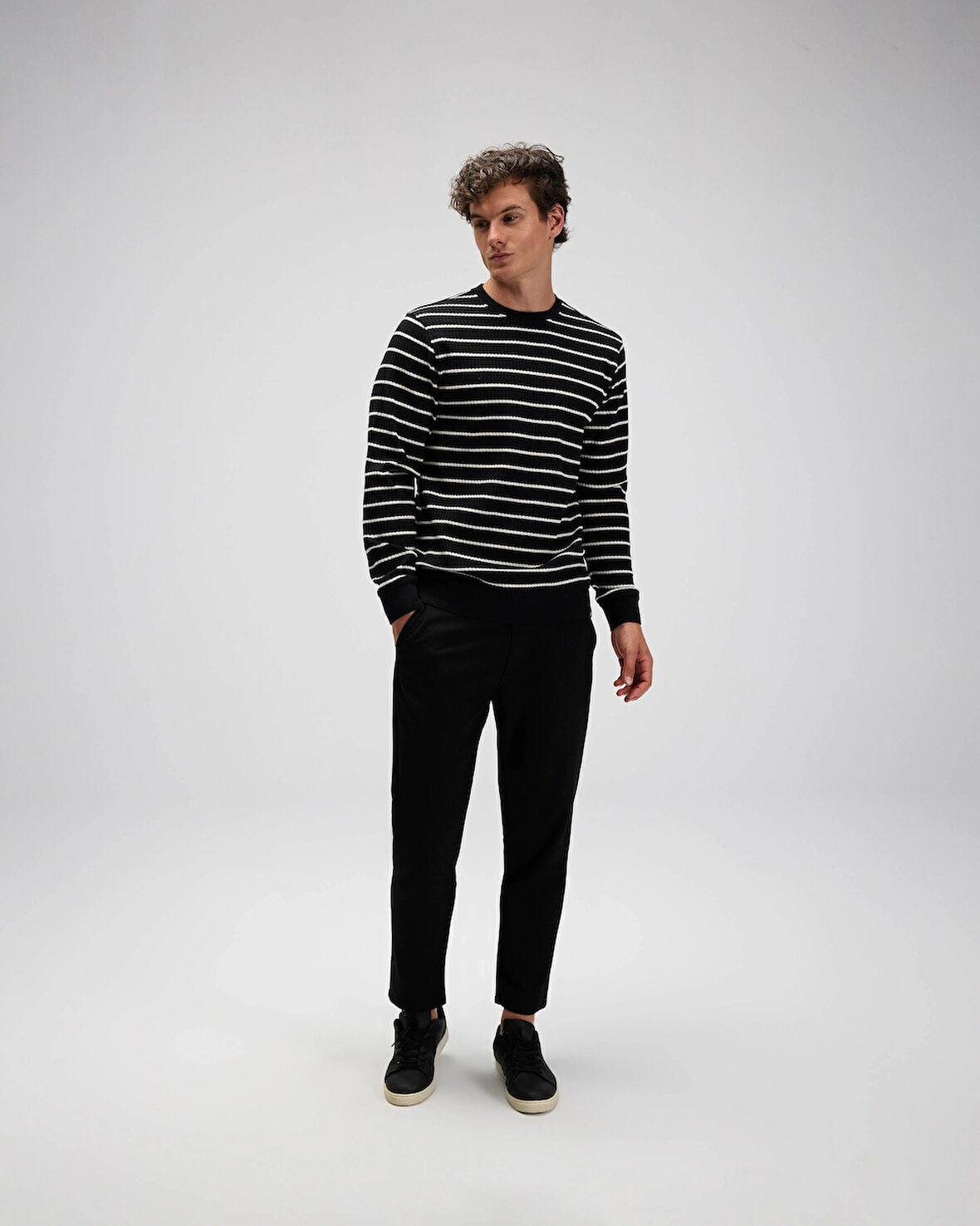 Ellesse Erkek Sweatshirt EM592-BK Black