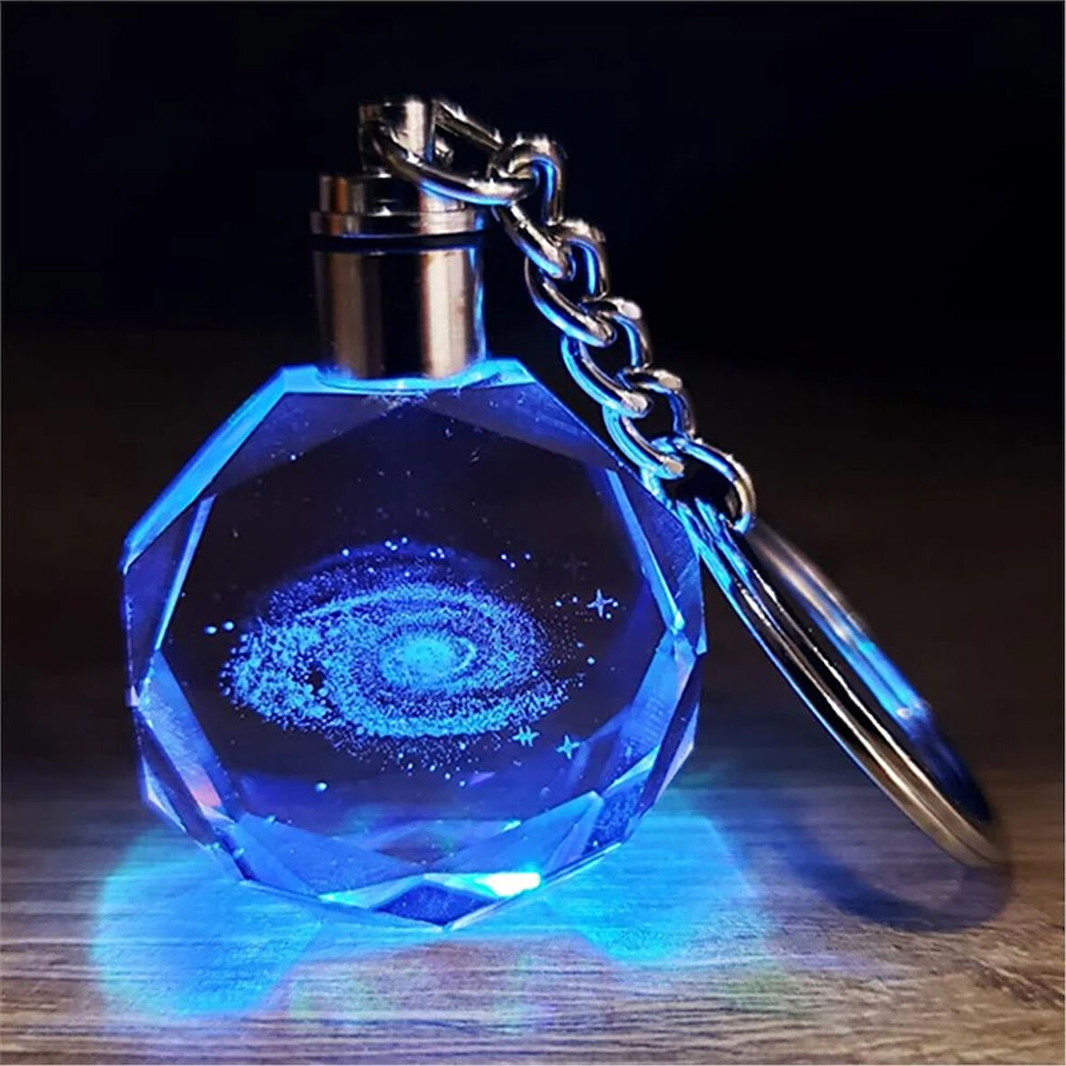 Işıklı Renk Değiştiren Galaxy Tasarımlı Anahtarlık