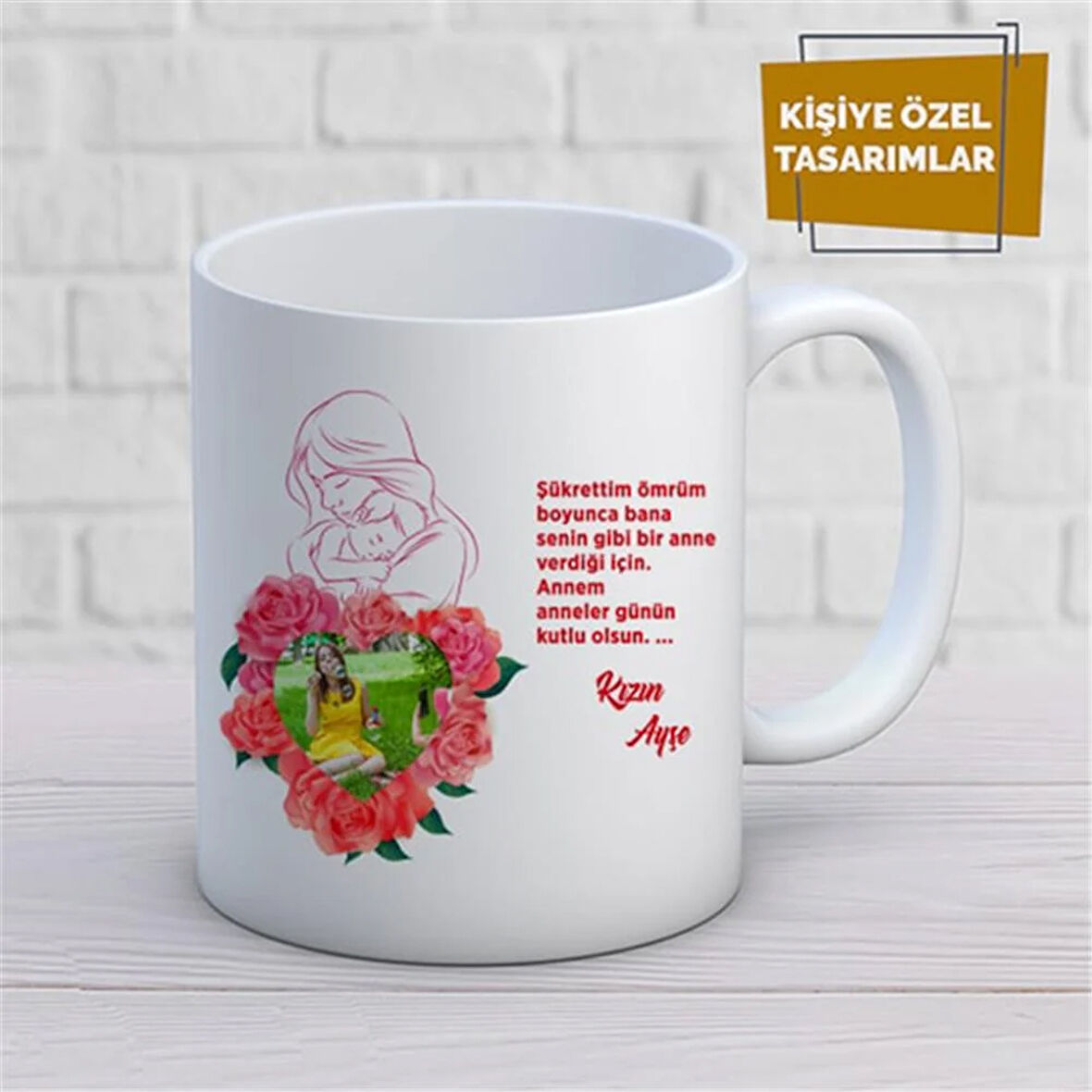 Kişiye Özel İsim Yazılabilir Anneler Günün Kutlu Olsun Kızın Kupa Bardak