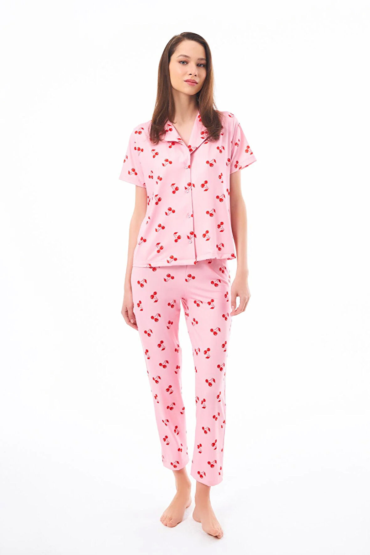 Premium Kadın Pijama Takımı Kiraz Desenli Yumuşak Dokulu Kısa Kollu Gömlek Yaka