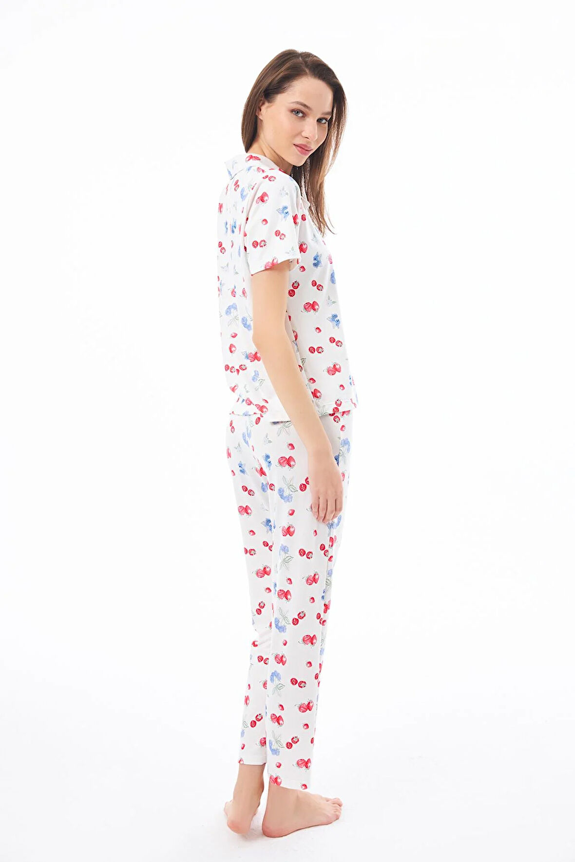 Premium Kadın Pijama Takımı Meyve Desenli Yumuşak Dokulu Kısa Kollu Gömlek Yaka