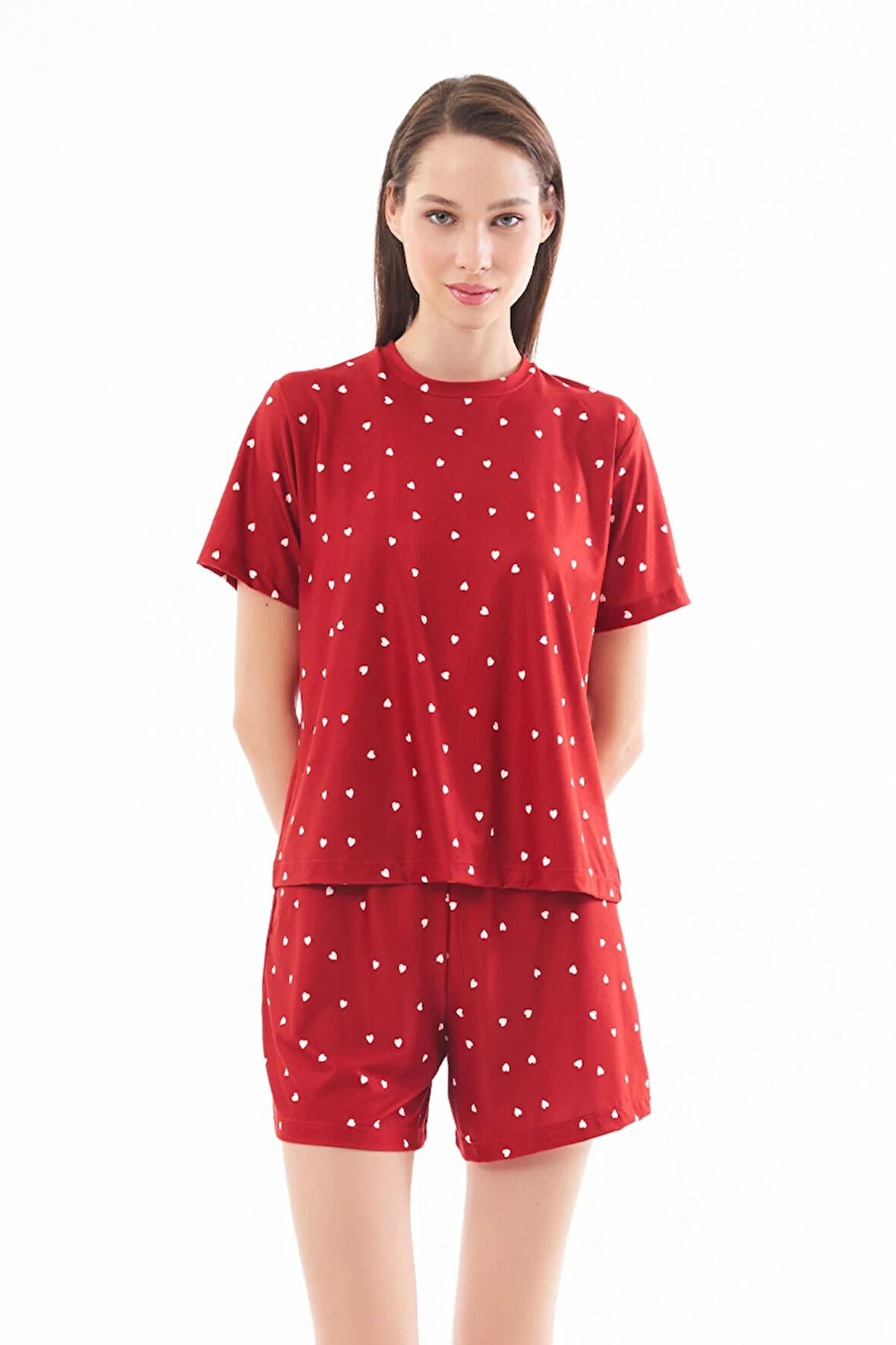 Premium Şortlu Kadın Pijama Takımı Kırmızı Kalp Desenli Yumuşak Dokulu Bisiklet Yaka Kısa Kollu