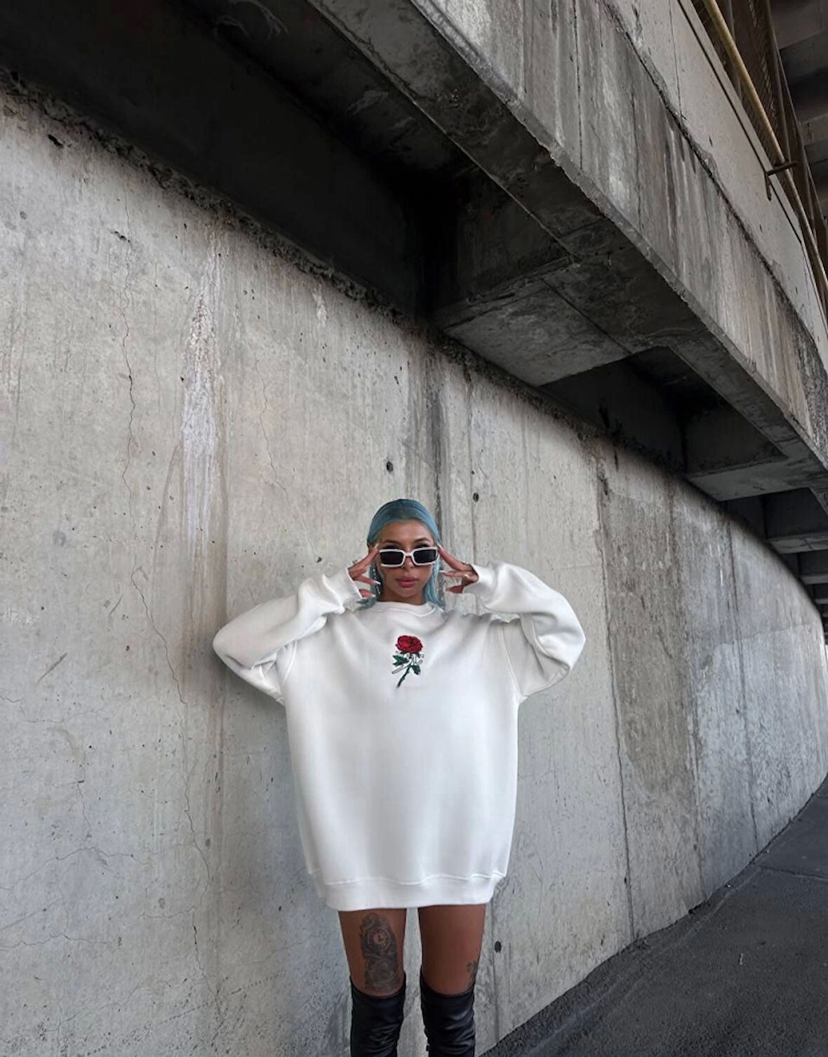 Oversize Üç İplik Bisiklet Yaka Baskılı SweatShirt - Beyaz