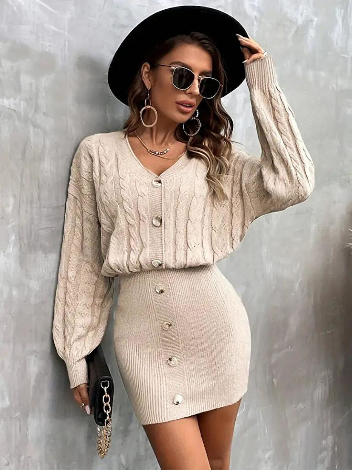 Kadın Uzun Kollu V Yakalı önden Düğmeli Kısa Triko Elbise