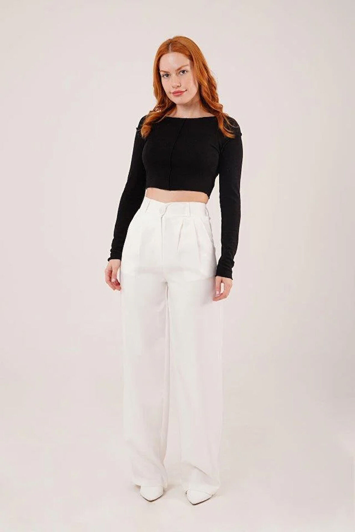 Bol Paça Piliseli Beyaz Pantolon