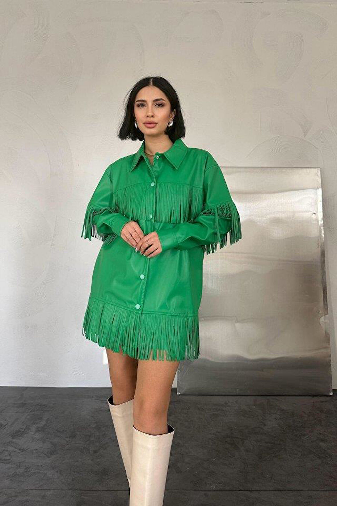 Yeşil Püsküllü Deri Gömlek