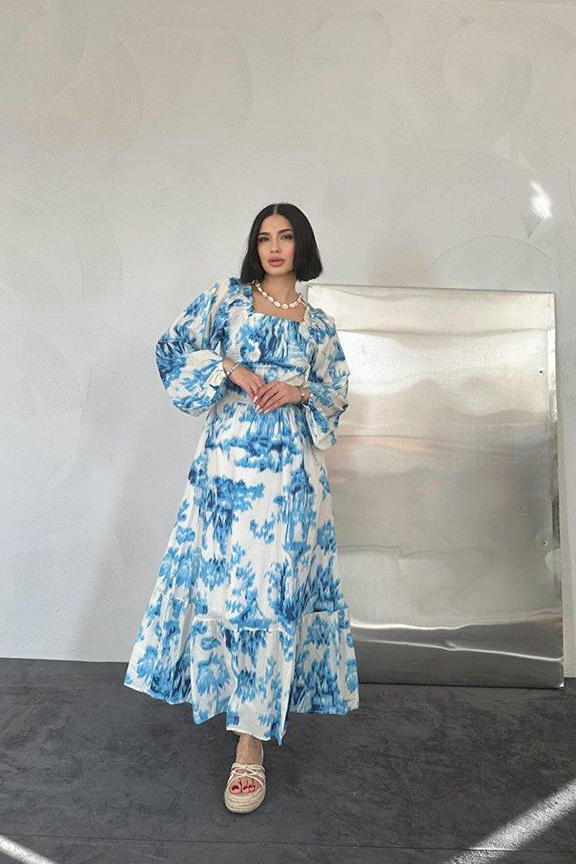 Mavi Arkası Gipeli Uzun Elbise