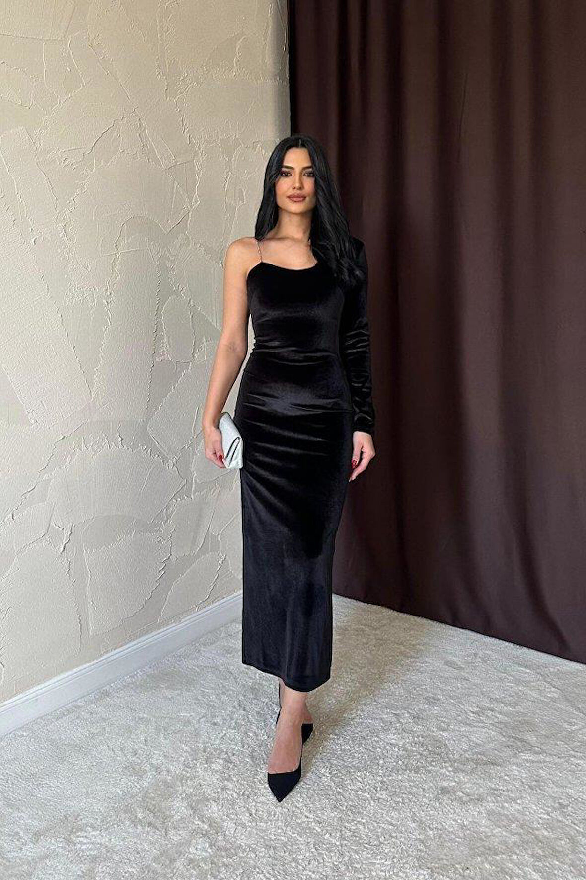 Siyah Tek Omuzlu Taş Askılı Elbise