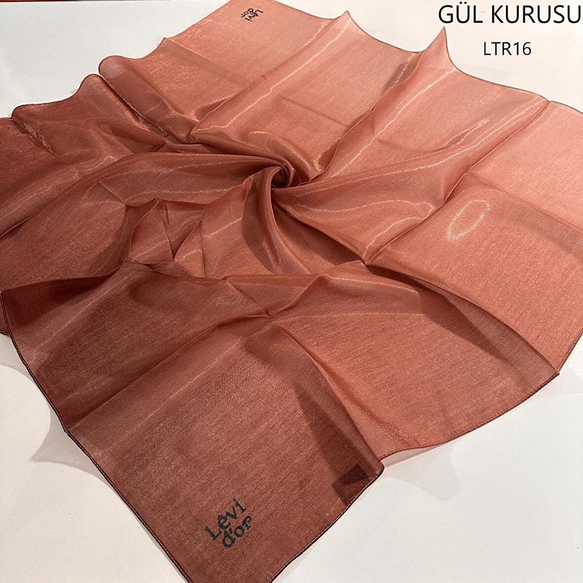 Levi'dor Kehribar Eşarp LTR0116