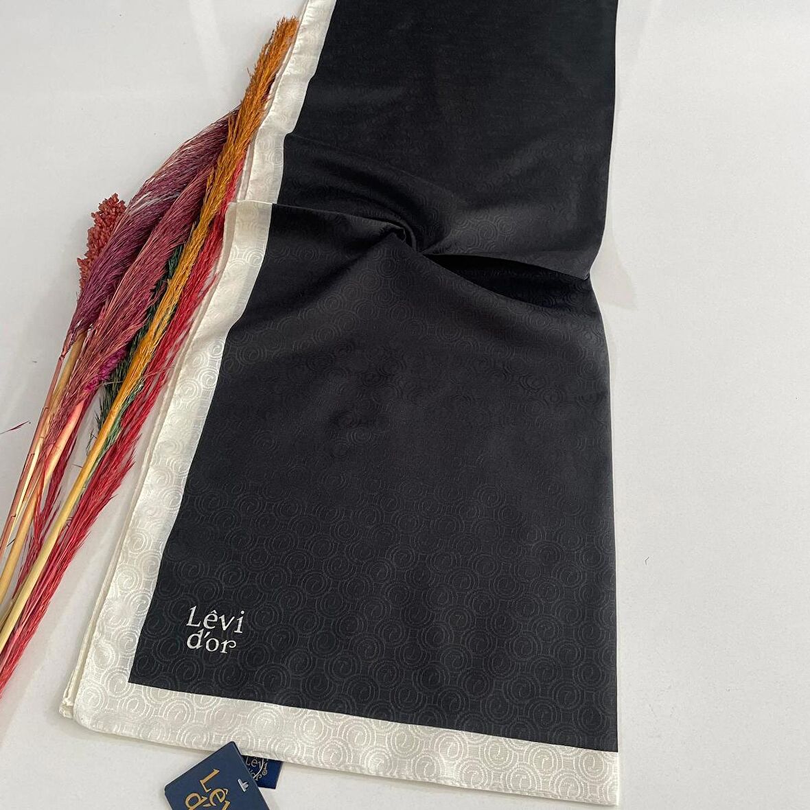 Levidor Premium Monogram Şal JZ0401