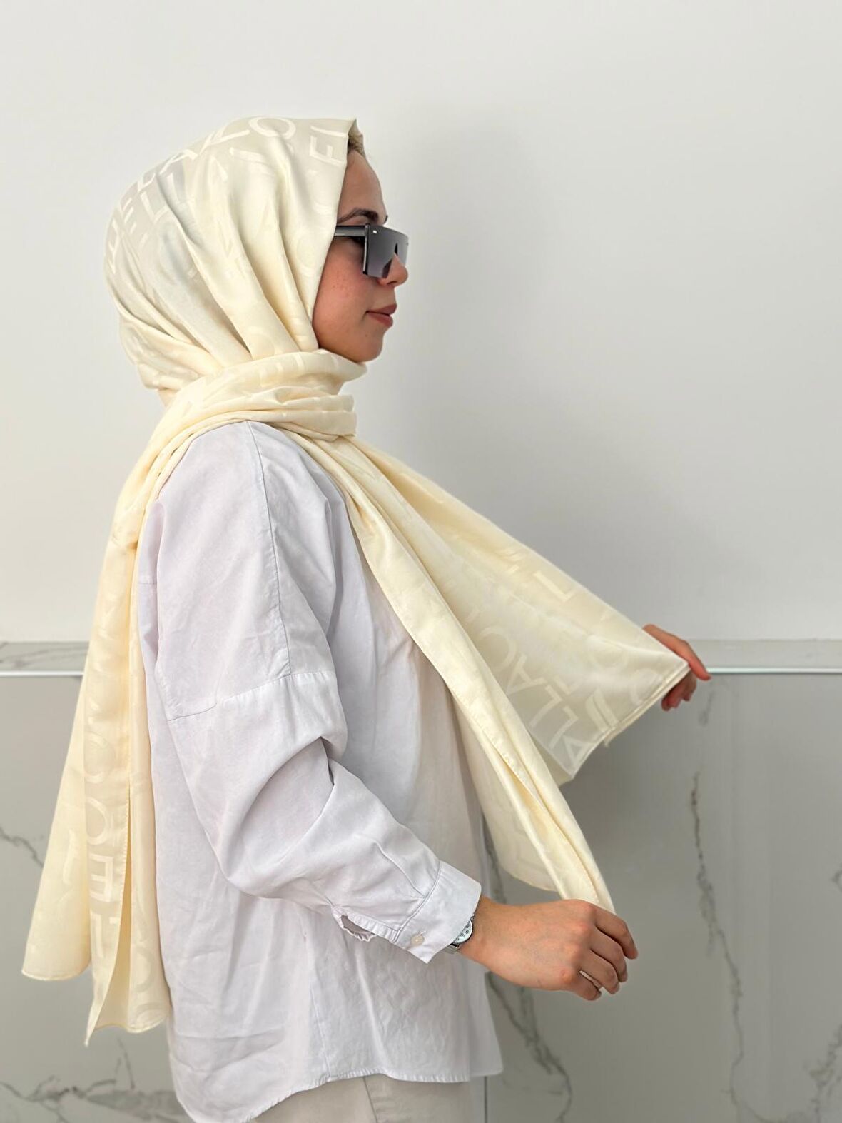Locella Jakar Şal Krem JSL1118