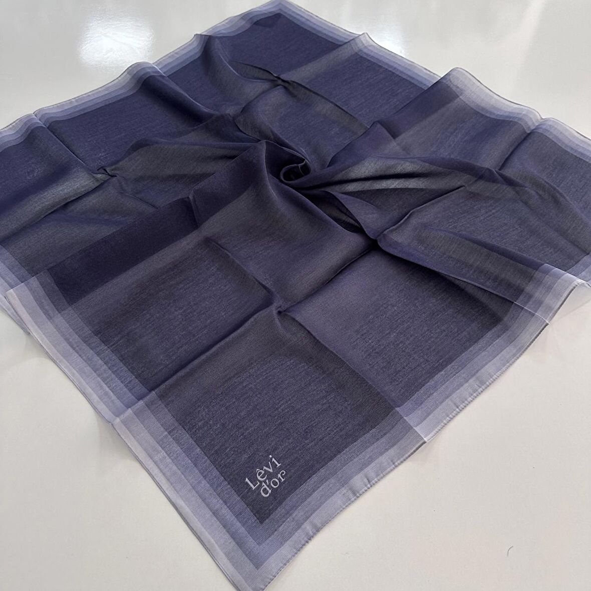 Levi'dor Kehribar Eşarp Lacivert LTR0205