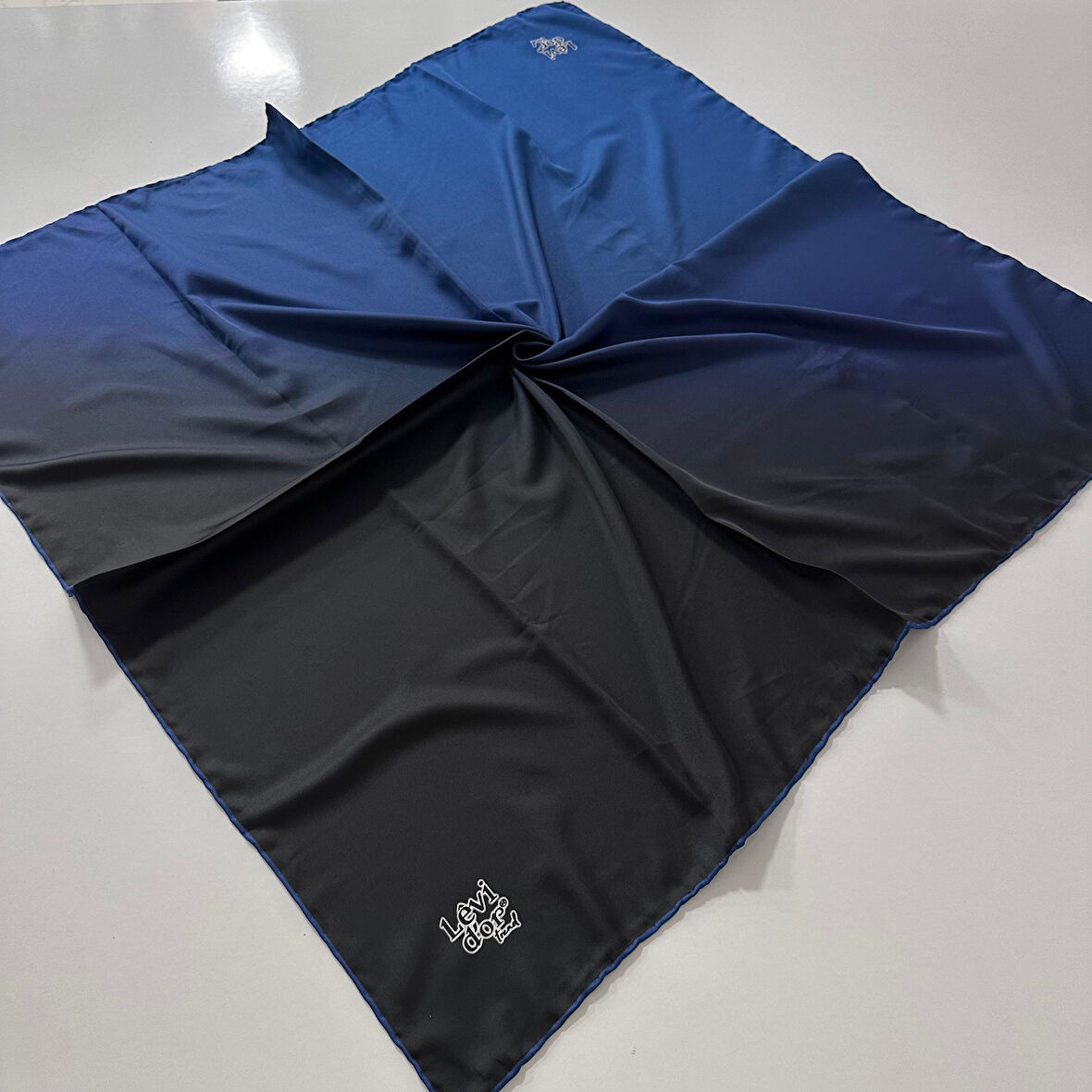 Levi'dor Trend Twill Renk Geçişli Eşarp LTE8204