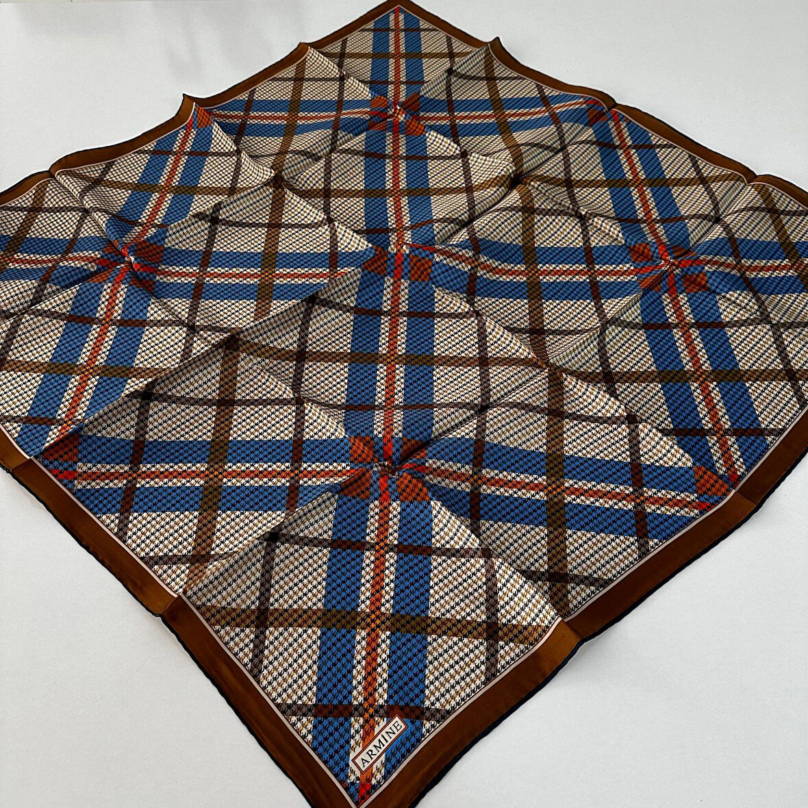 Armine Sura Saf İpek Eşarp 24-25 Sonbahar Kış Sezonu PKT0902