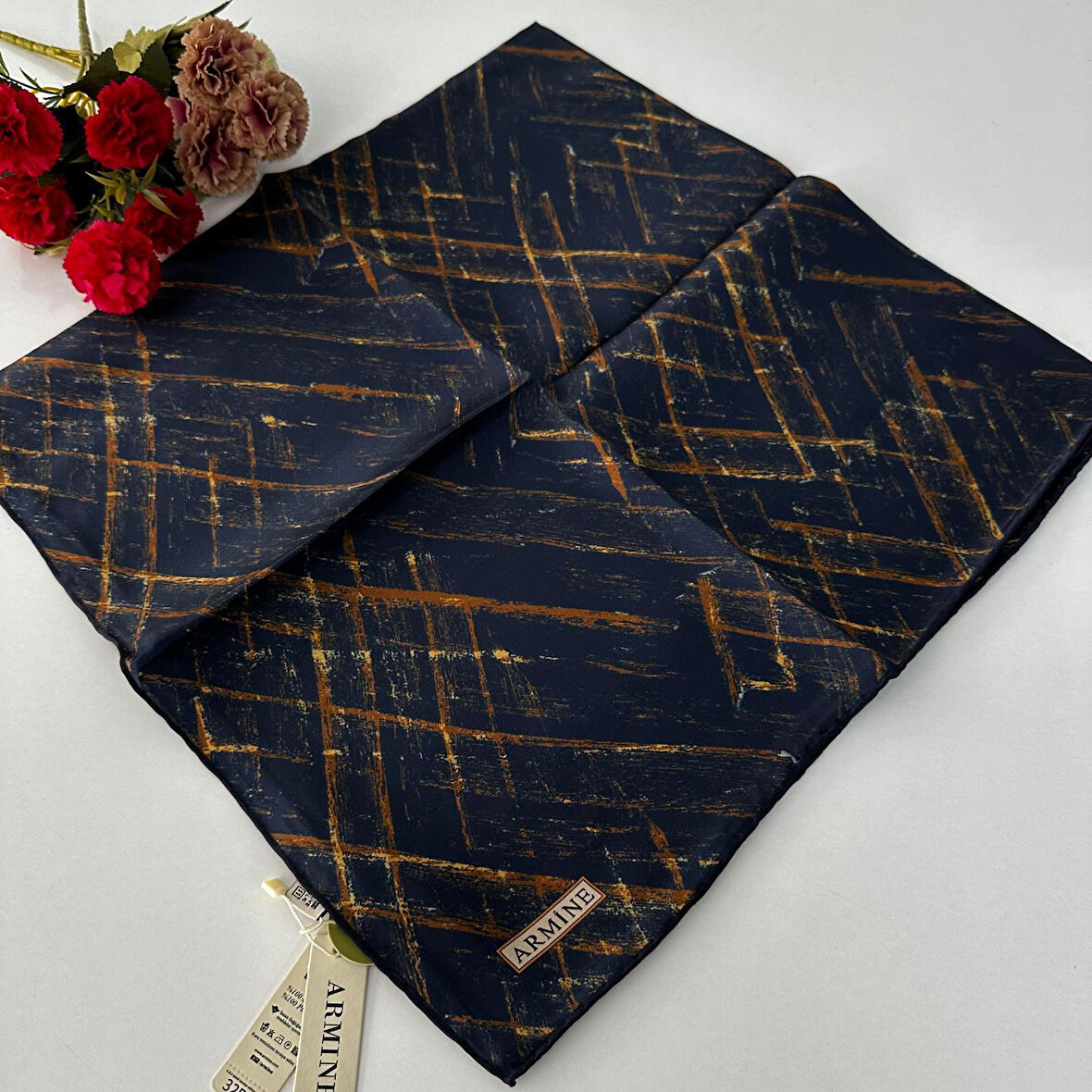 Armine Sura Saf İpek Eşarp 24-25 Sonbahar Kış Sezonu PKT1602