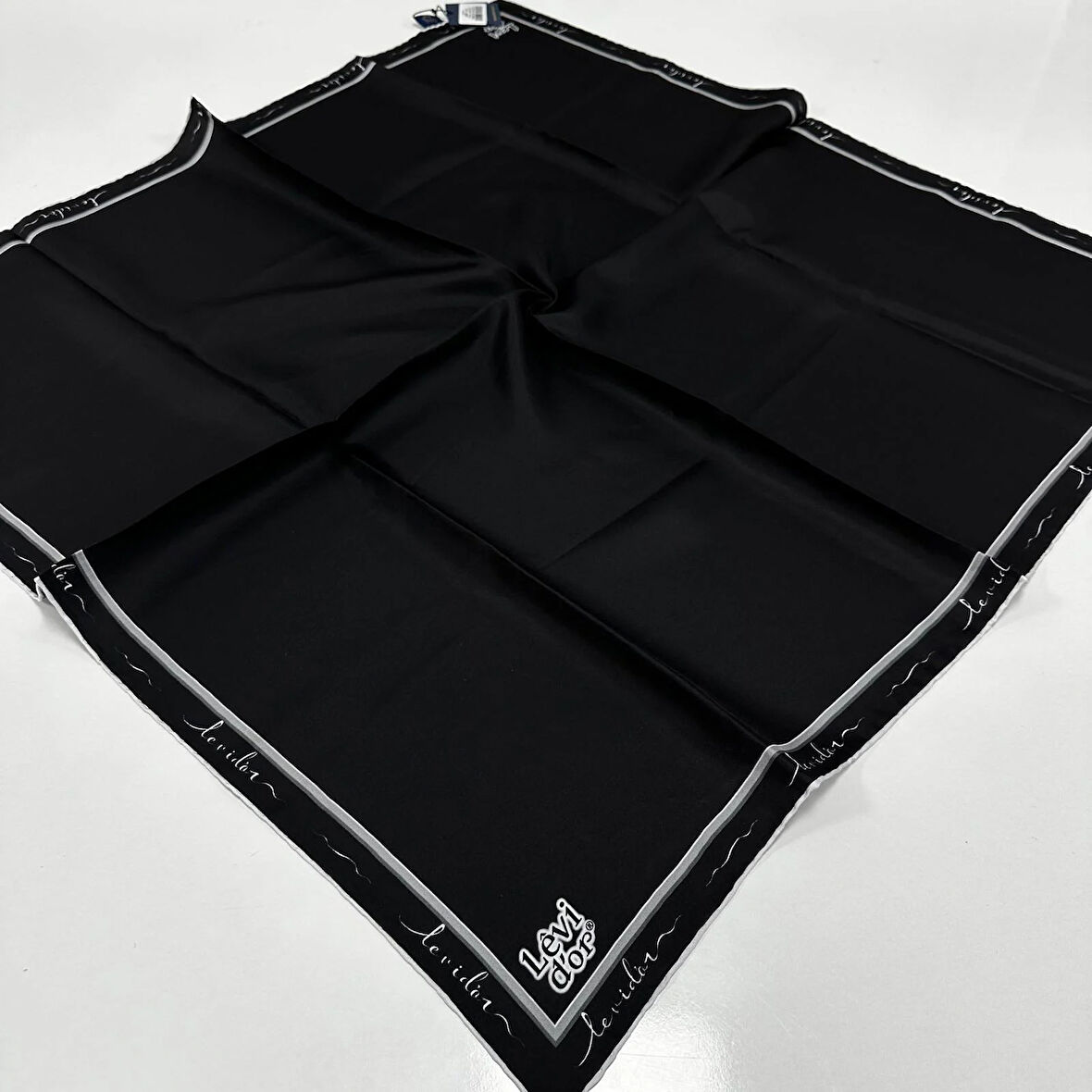 Levidor Twill İpek Eşarp IPKW05