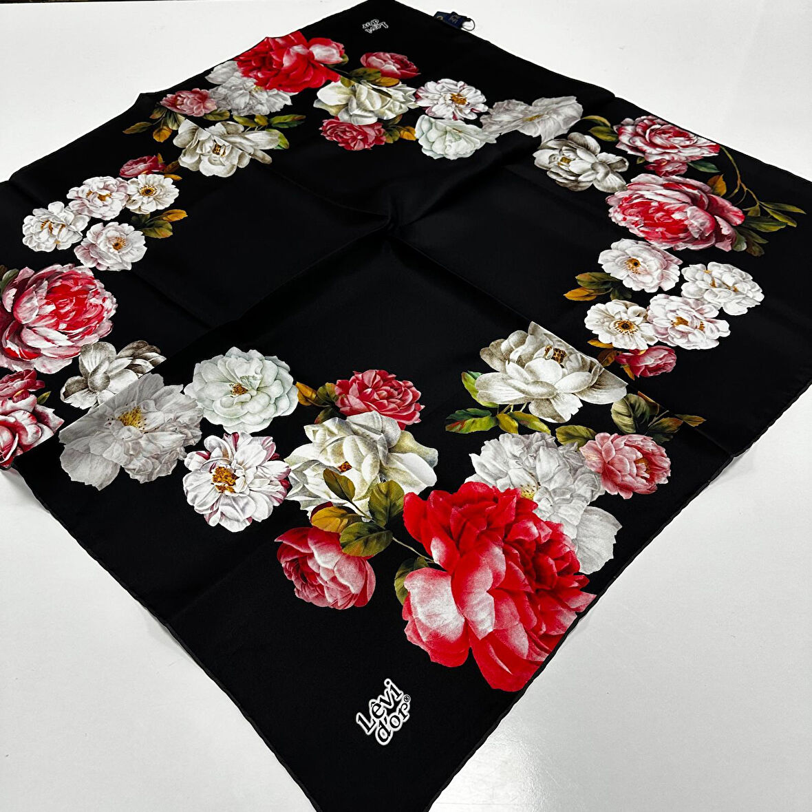 Levidor Twill İpek Eşarp IPKW13