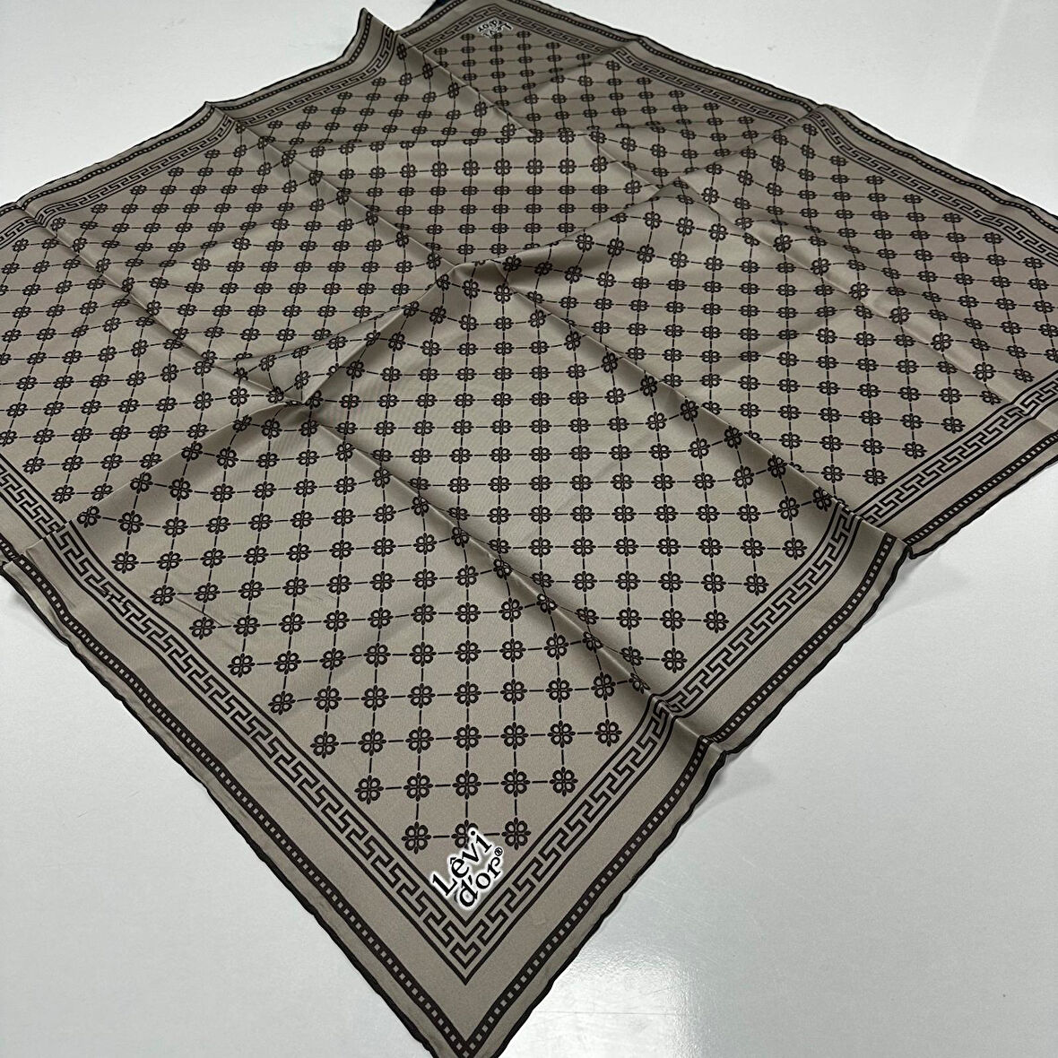 Levidor Twill İpek Eşarp IPKW59