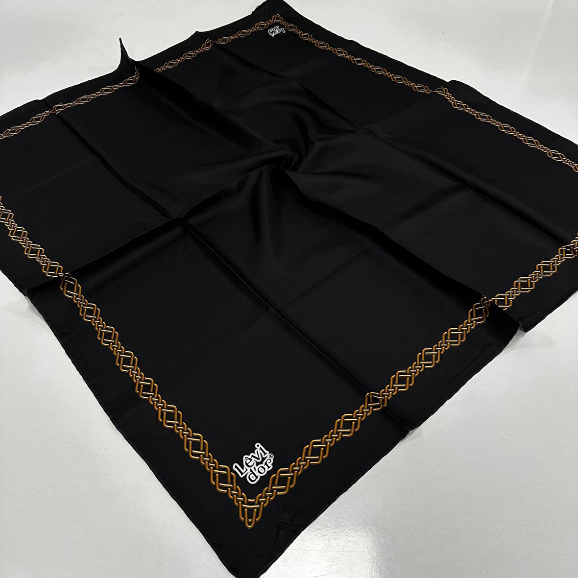 Levidor Twill İpek Eşarp IPKW60