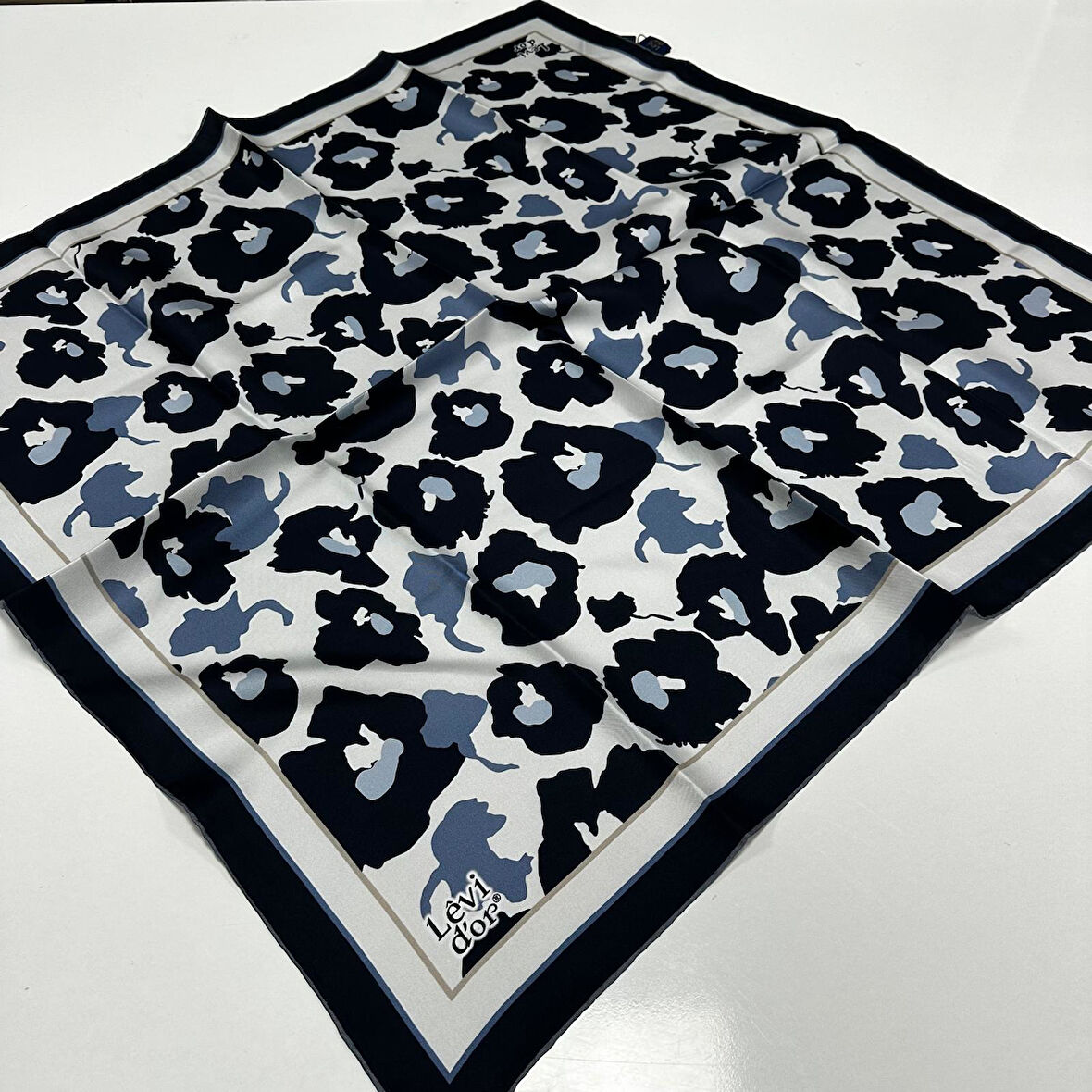 Levidor Twill İpek Eşarp IPKW88