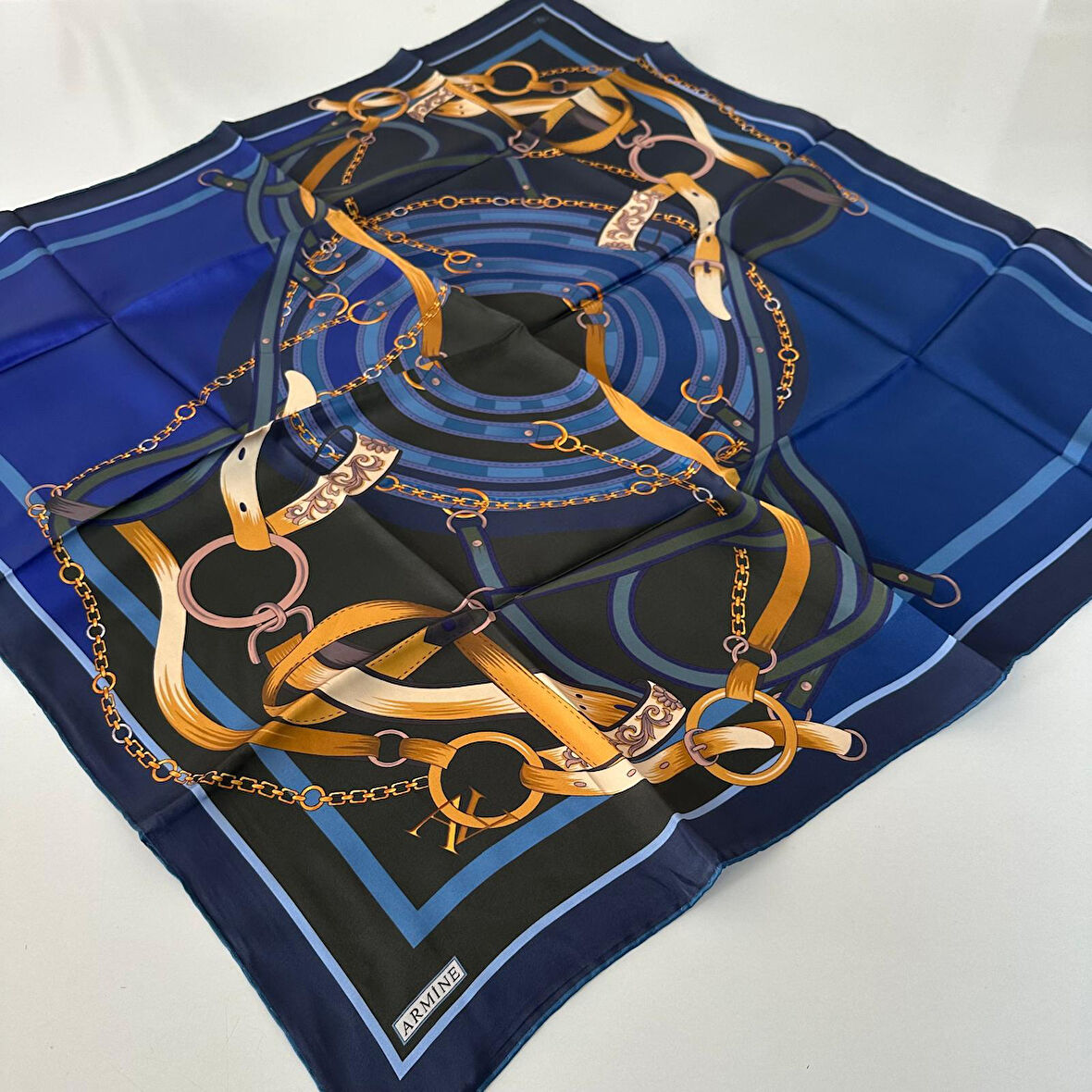 Armine Saf İpek Eşarp Sura İpek 2025 İlkbahar-Yaz Sezon PKR1202