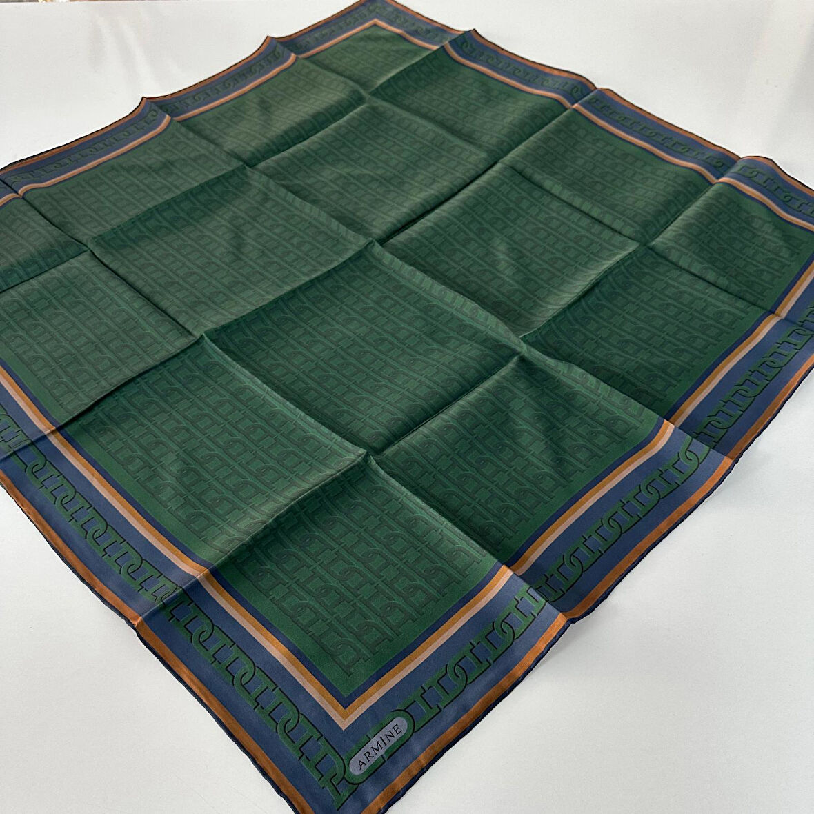 Armine Saf İpek Eşarp Sura İpek 2025 İlkbahar-Yaz Sezon PKR3205