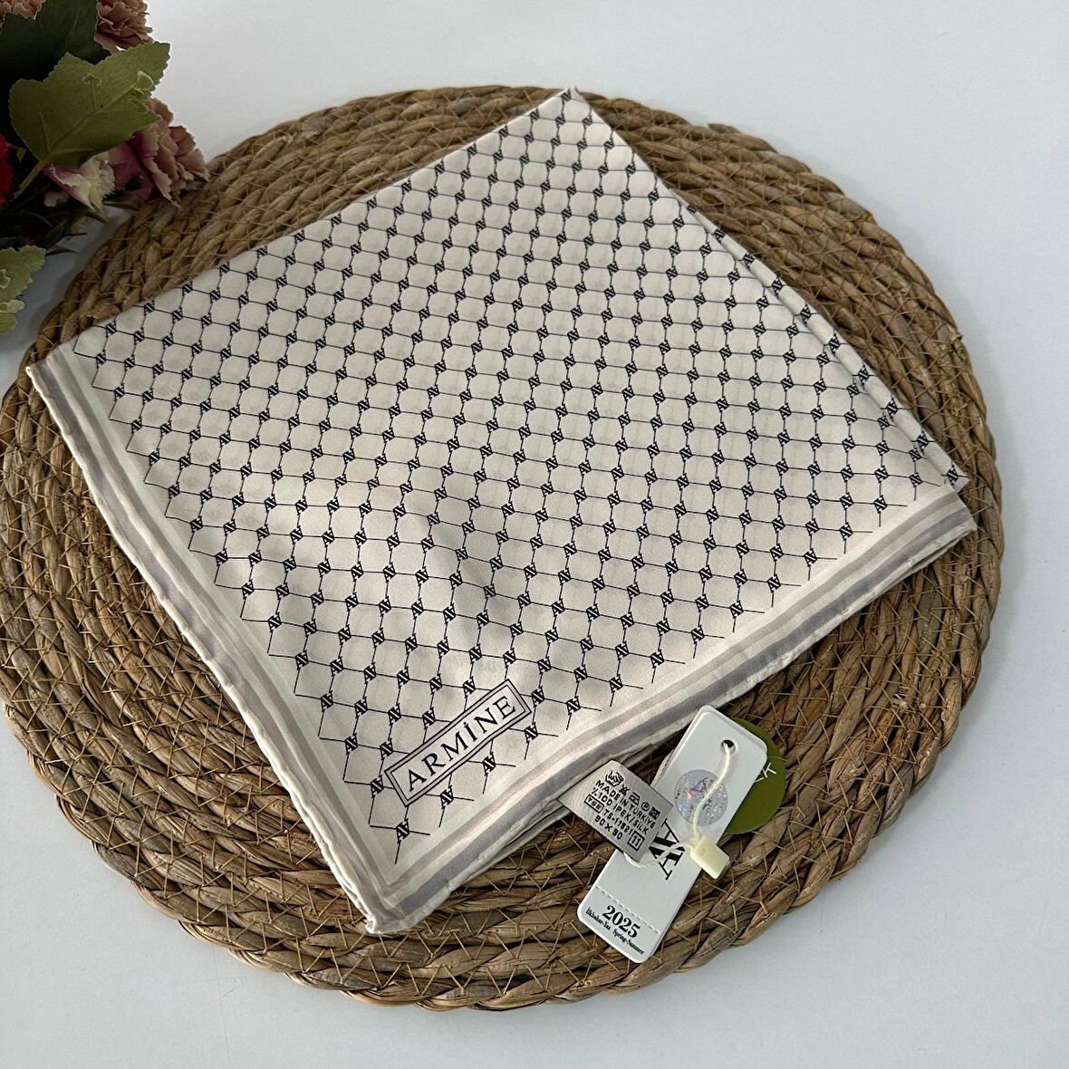 Armine Saf İpek Eşarp Sura İpek 2025 İlkbahar-Yaz Sezon PKR3702