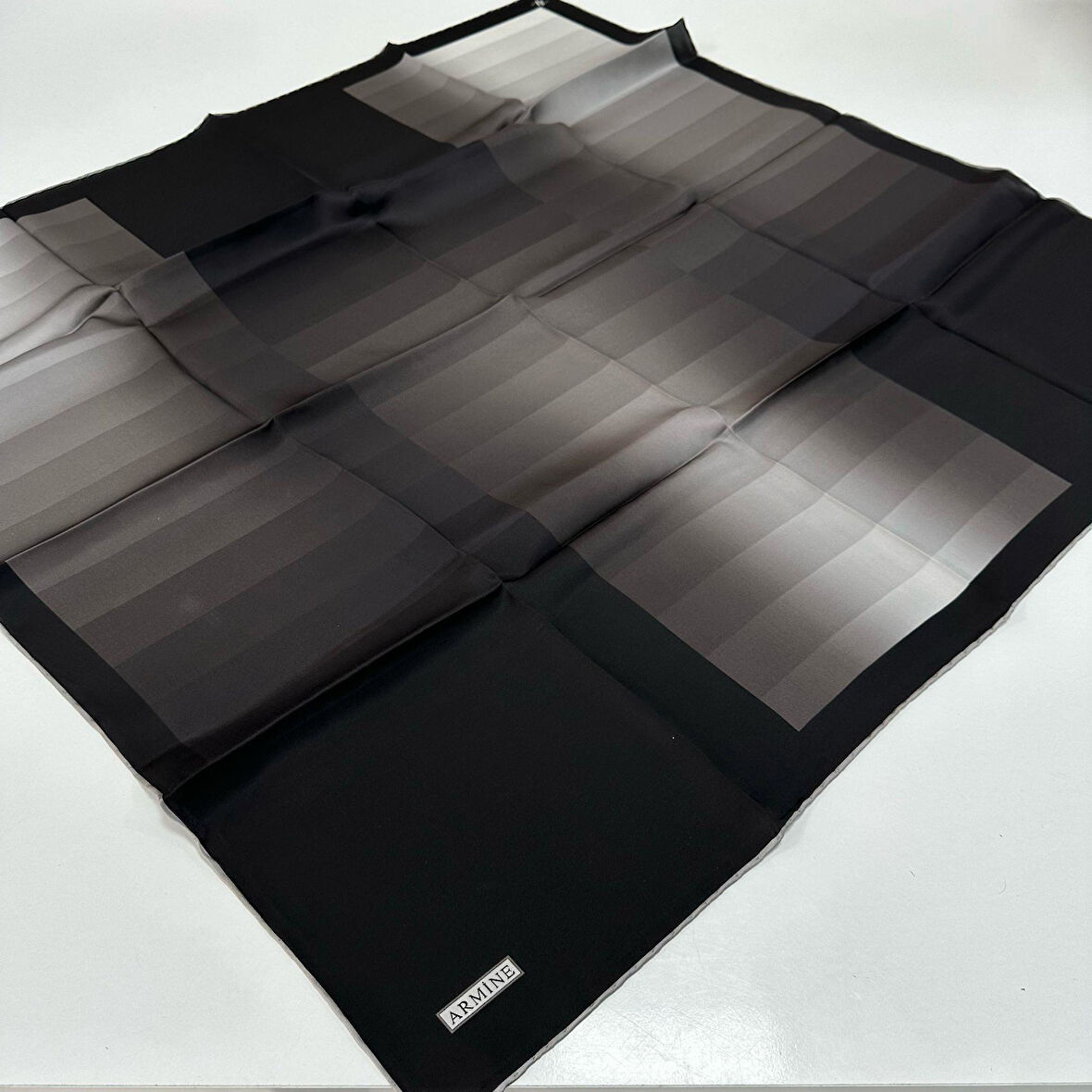 Armine Saf İpek Eşarp Nostalji Serisi Sura İpek PKB1101