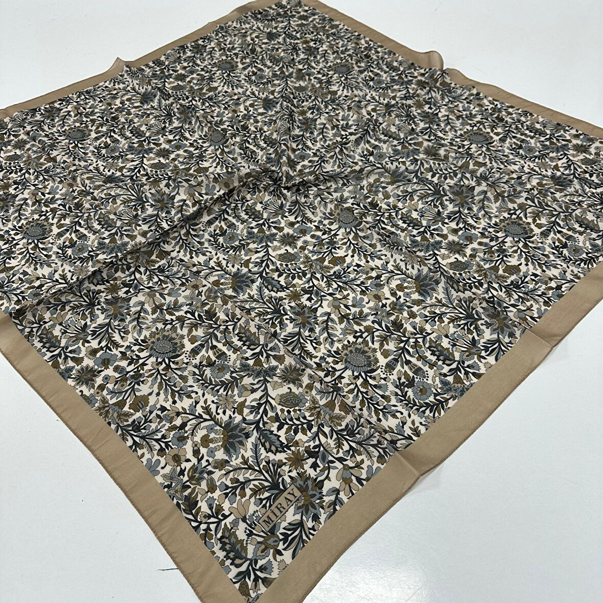 Miray Nevada Eşarp LKA0107