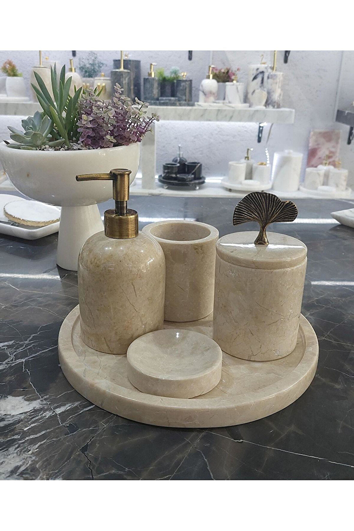 ESKİTME GOLD DETAYLI MERMER BANYO SETİ- BEJ MERMER