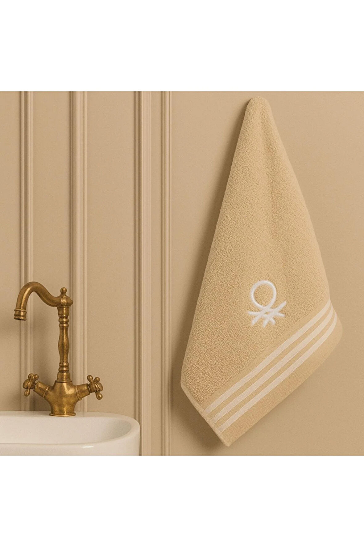 BE-0839-BG Benetton El Havlusu