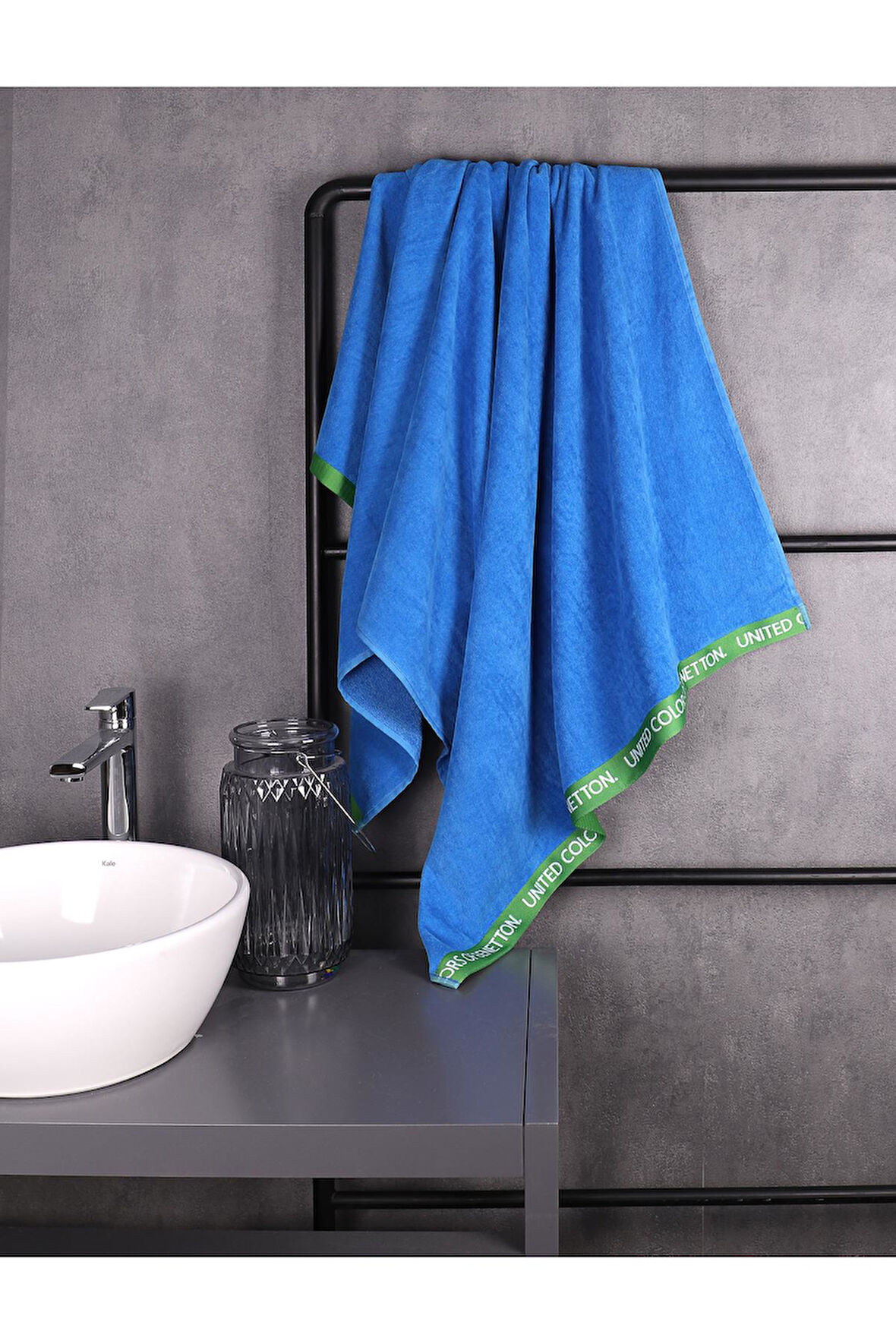 BE-0823-BL Benetton Plaj Havlu