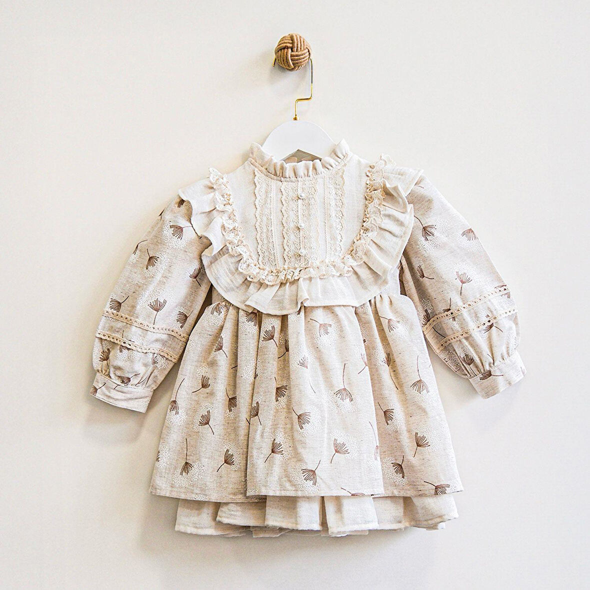 İnci Detaylı Vintage Elbise Bej