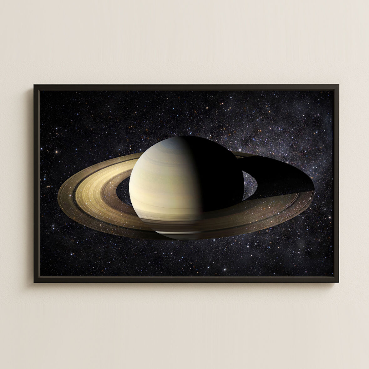 Satürn ve Yüzükleri Gerçekçi Dijital Uzay Görseli Pleksi Tablo