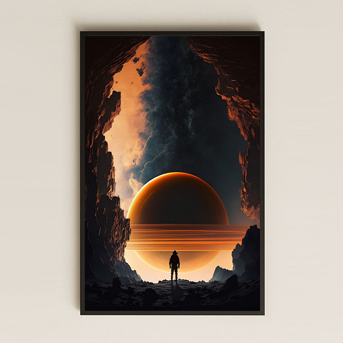 Halkalı Gezegen Manzaralı Astronot Pleksi Tablo - Derin Uzay Temalı Dekor