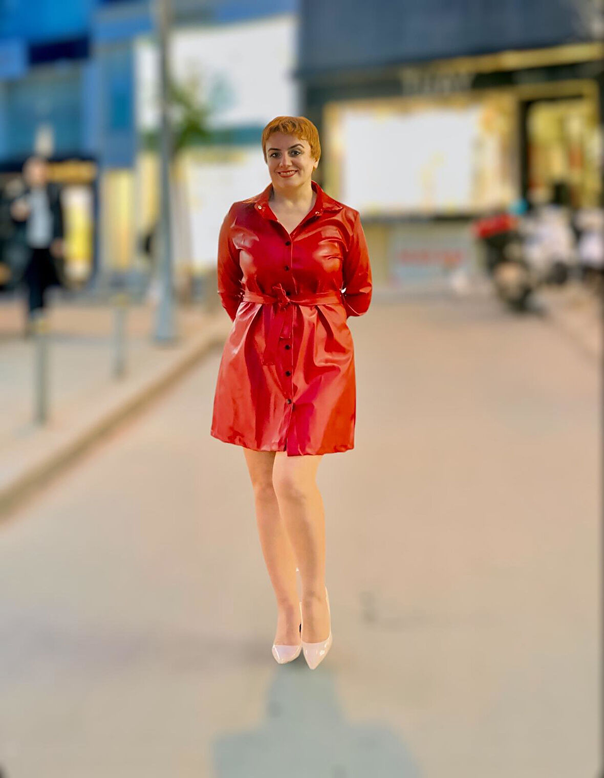 Gömlek yaka uzun kol deri elbise