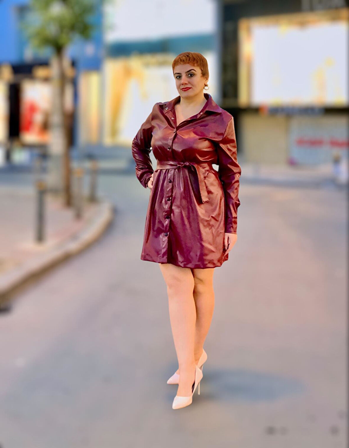 Gömlek yaka uzun kol deri elbise