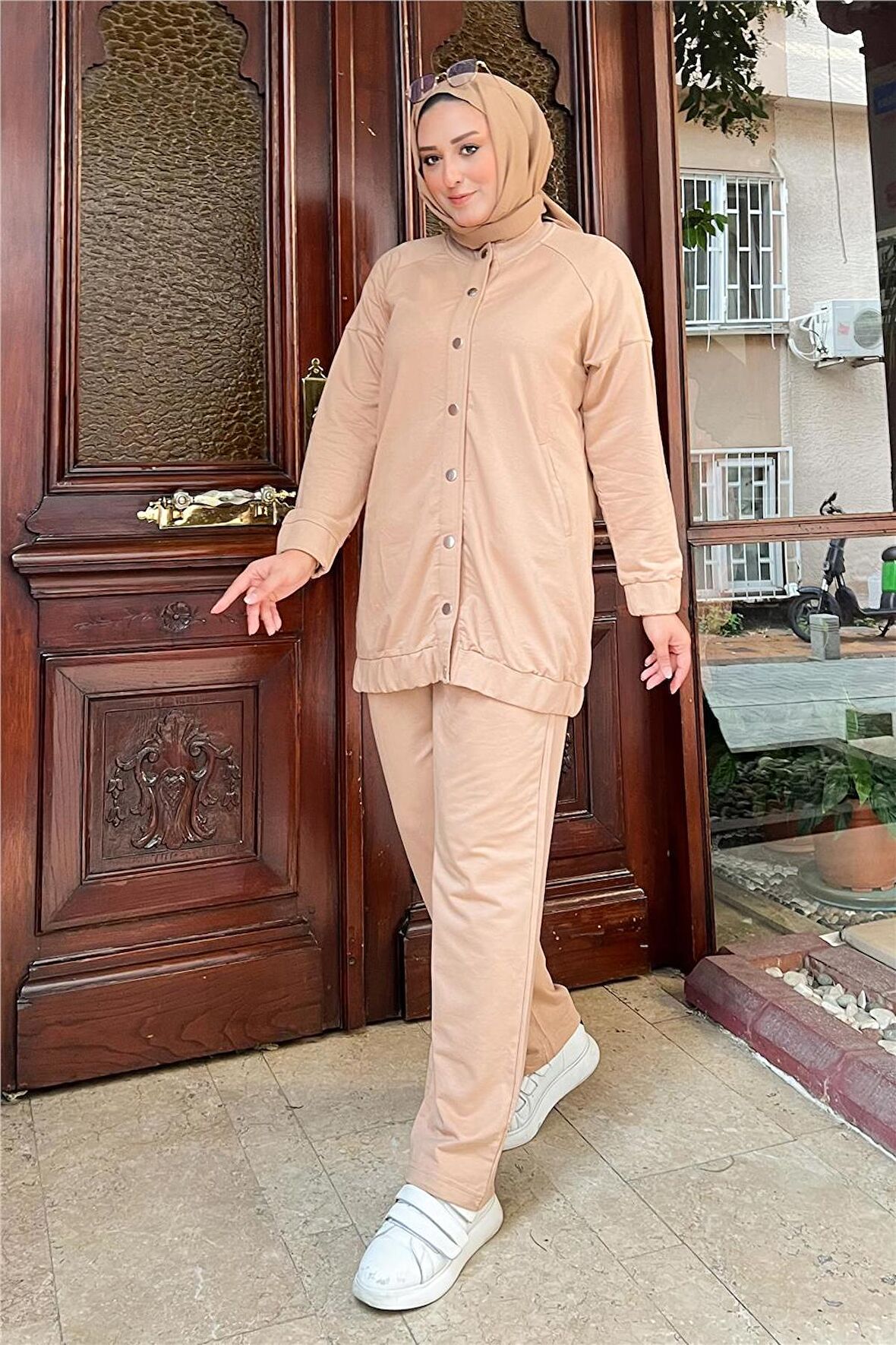 Çıtçıtlı Yandan Cepli İkili Sade Basic Eşofman Spor Takımı - 12009 - Bej