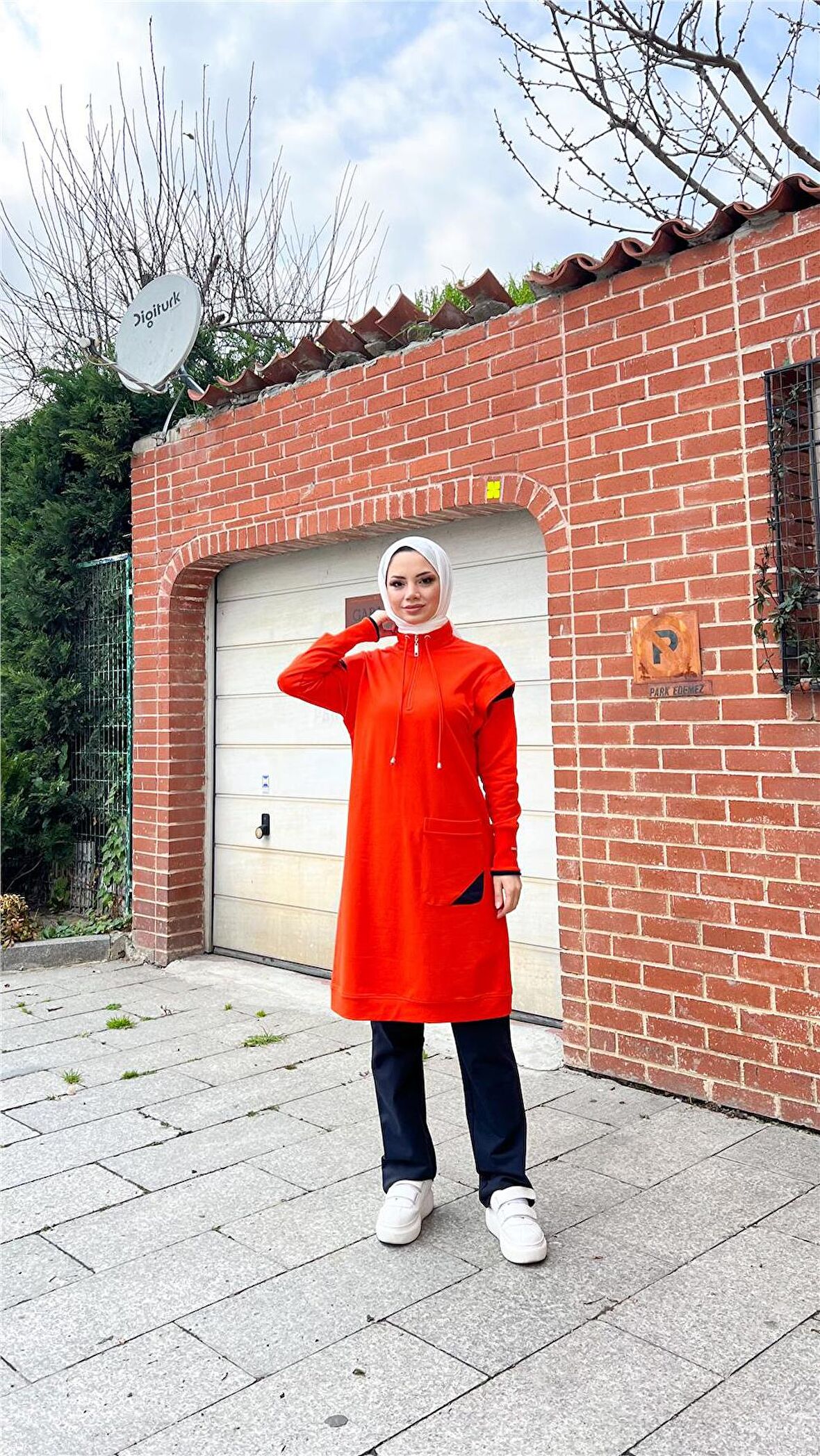 Tek Cepli Yarım Fermuarlı Sweat Pantolon İkili Tesettür Eşofman Takımı - 71178 - Oranj