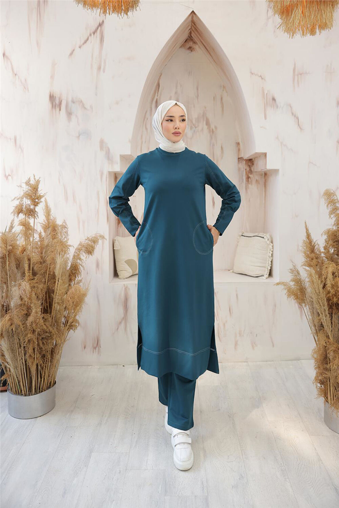 O Yaka Cepli Yırmaçlı Uzun Sade İkili Tesettür Eşofman Takımı - 71204.208 - Koyu Petrol