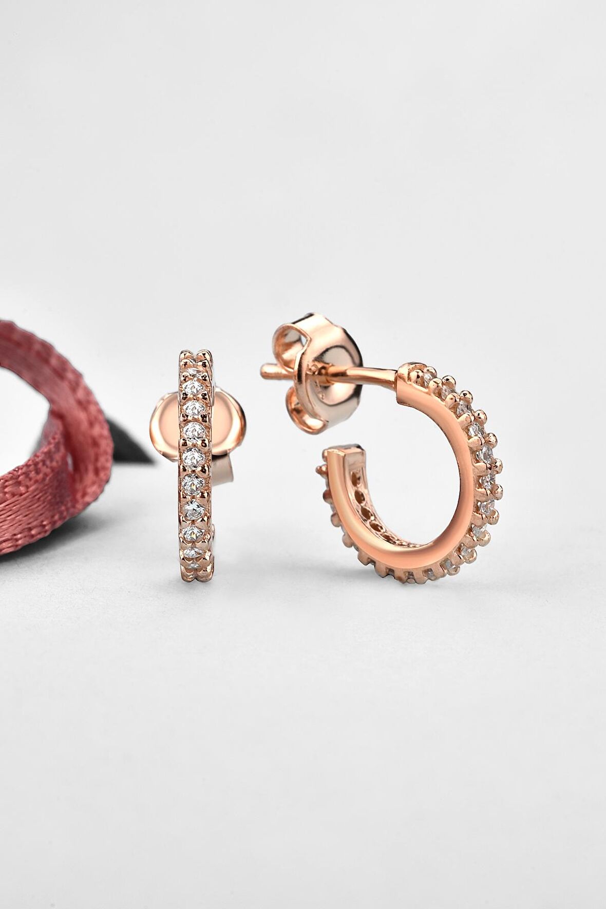 Gümüş 13 mm  Minimalist Zirkon Taşlı Rose Gümüş Küpe