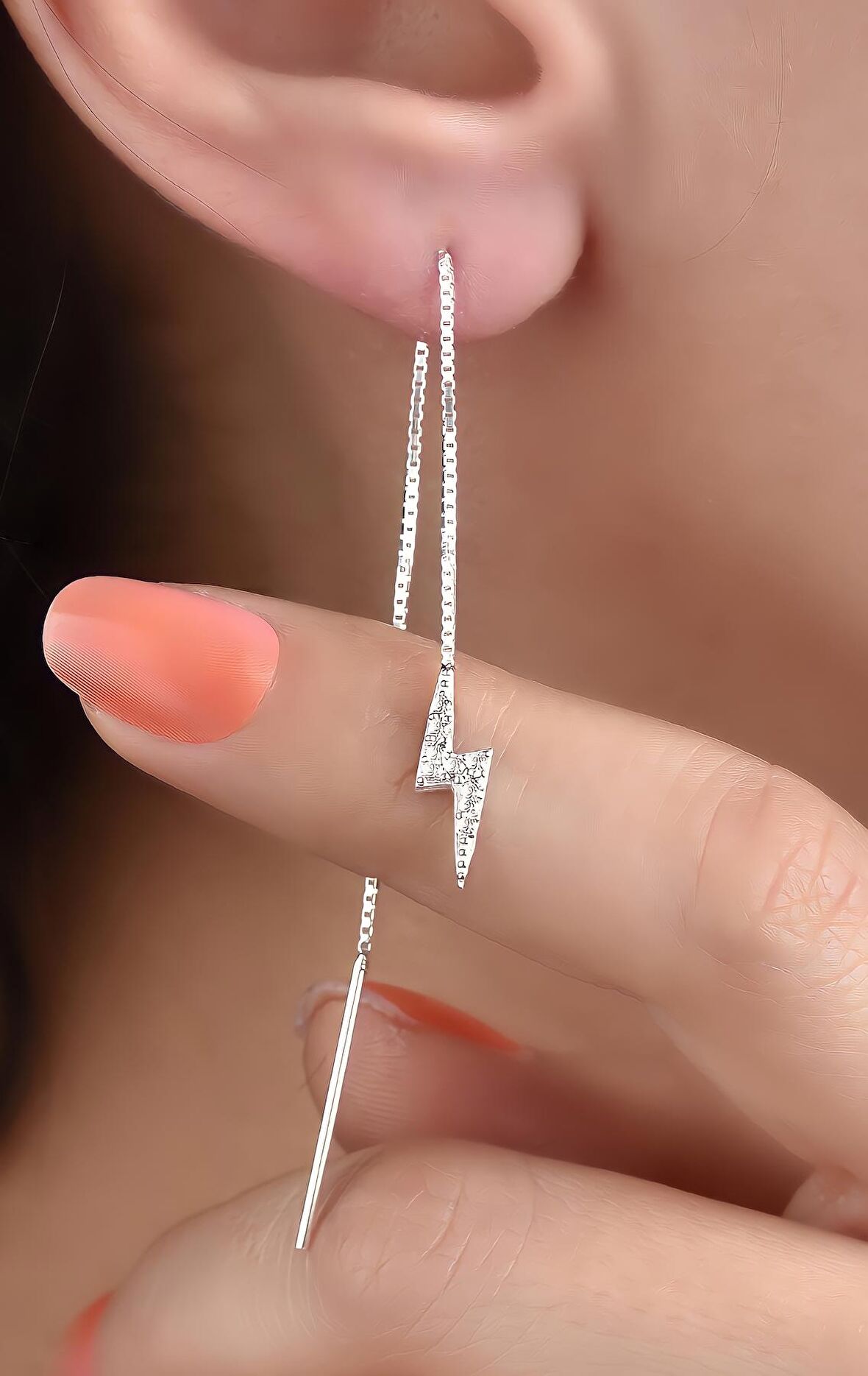 Gümüş Zirkon Taşlı Asansör Zincir Şimşek Model Küpe