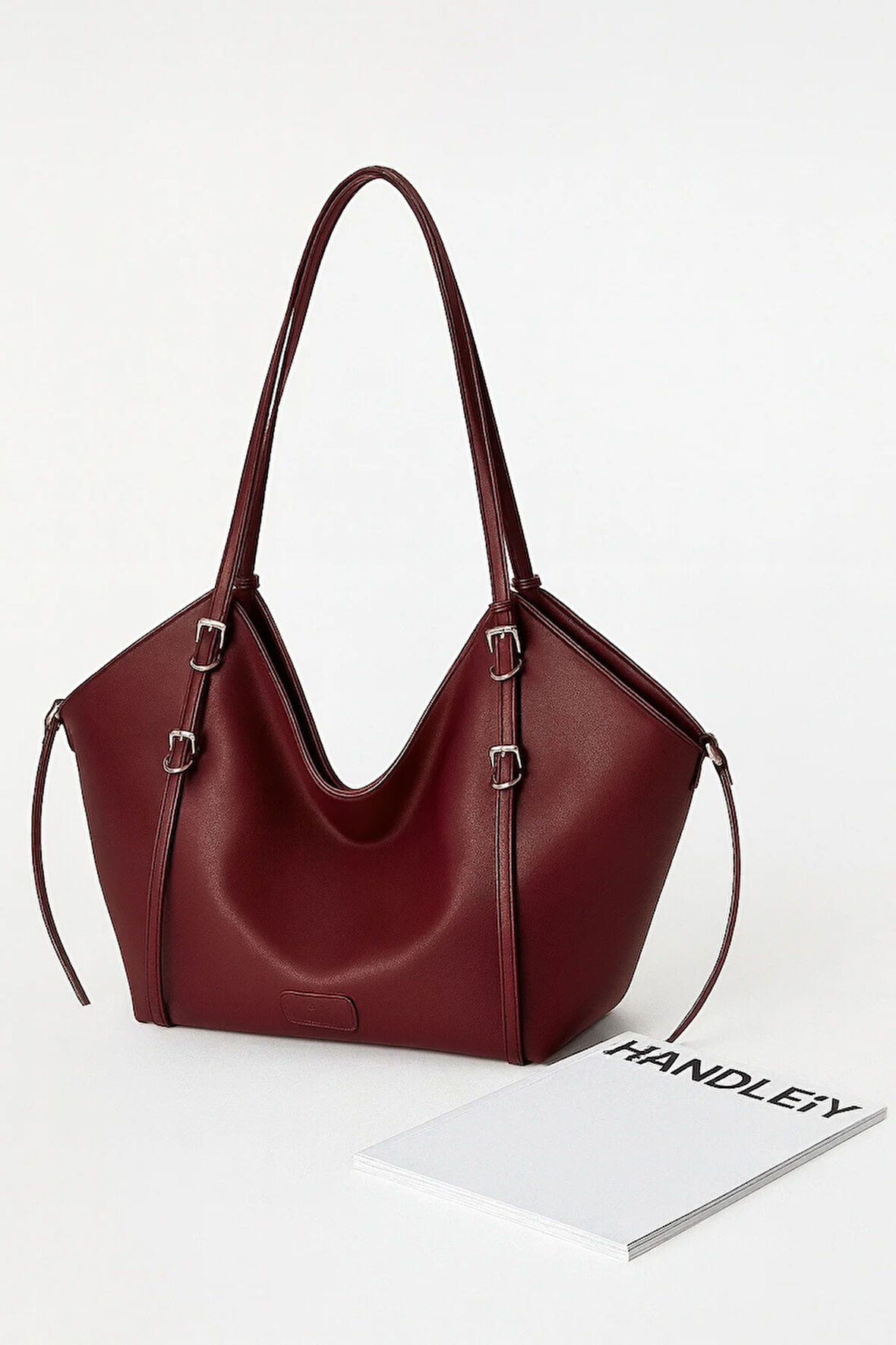 Çift Saplı Demir Toka Detaylı Omuz Çantası