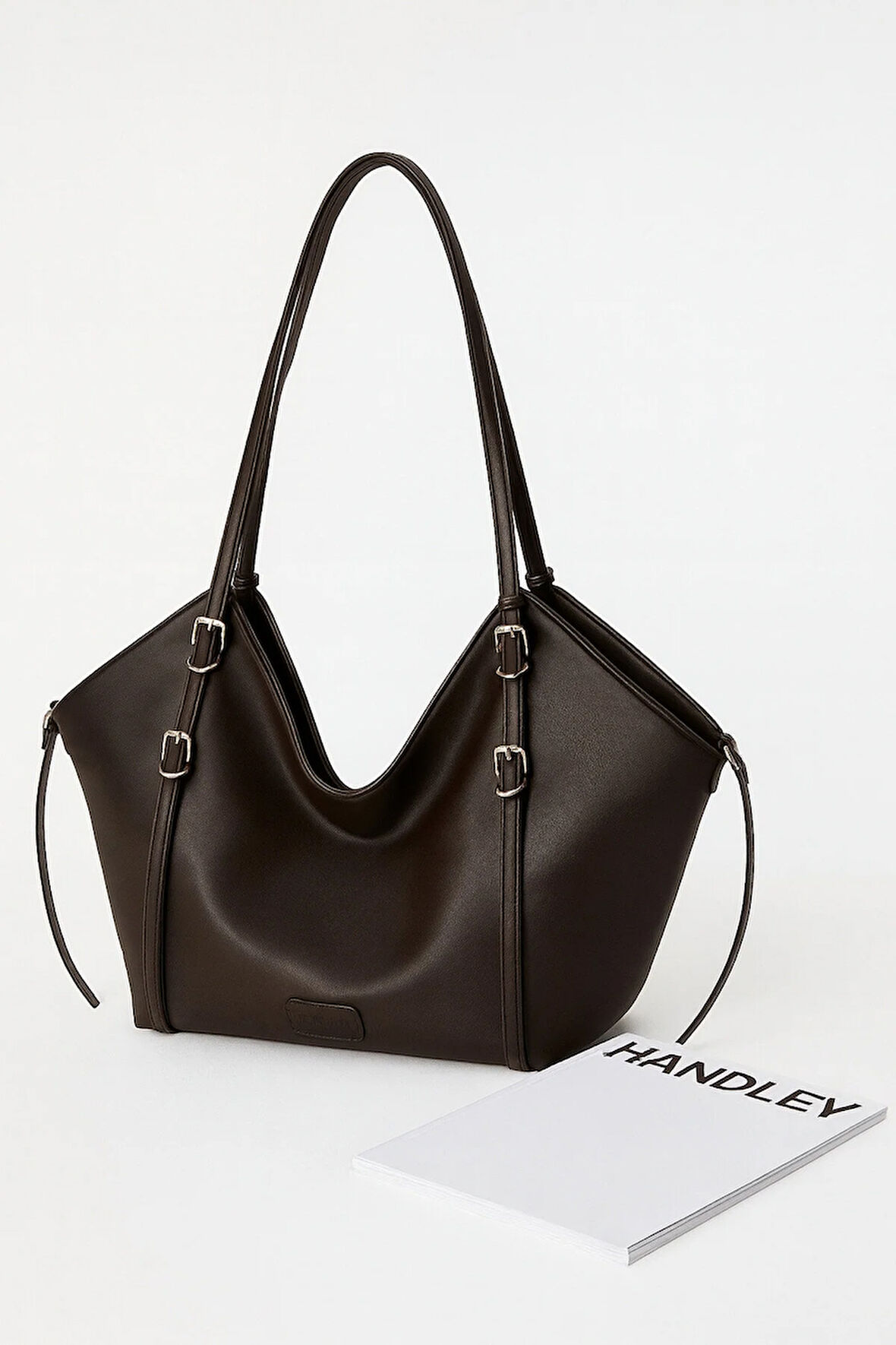 Çift Saplı Demir Toka Detaylı Omuz Çantası