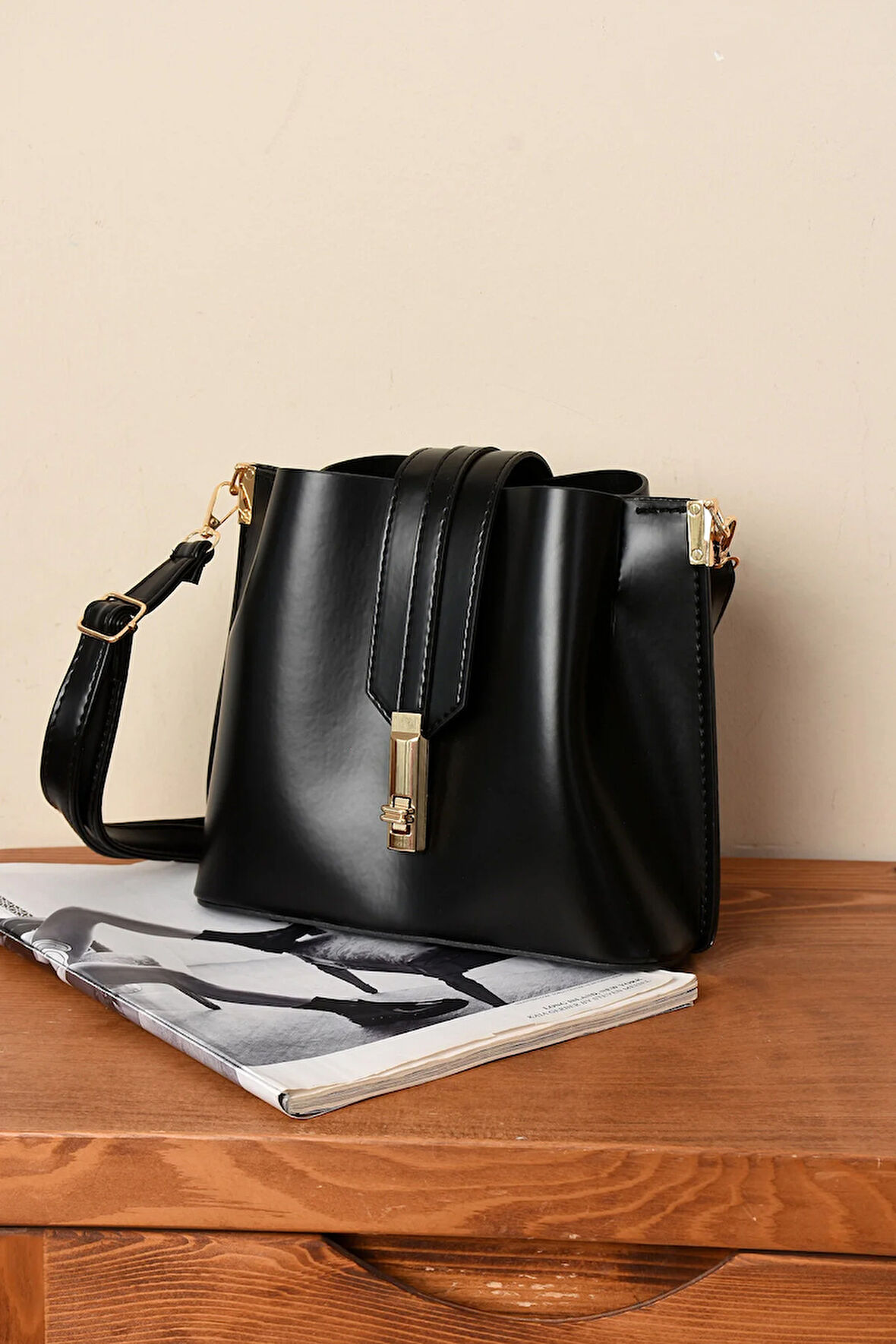 Kadın 3 Bölmeli Elden Tutmalı Omuzdan Asmalı Kaliteli Çanta